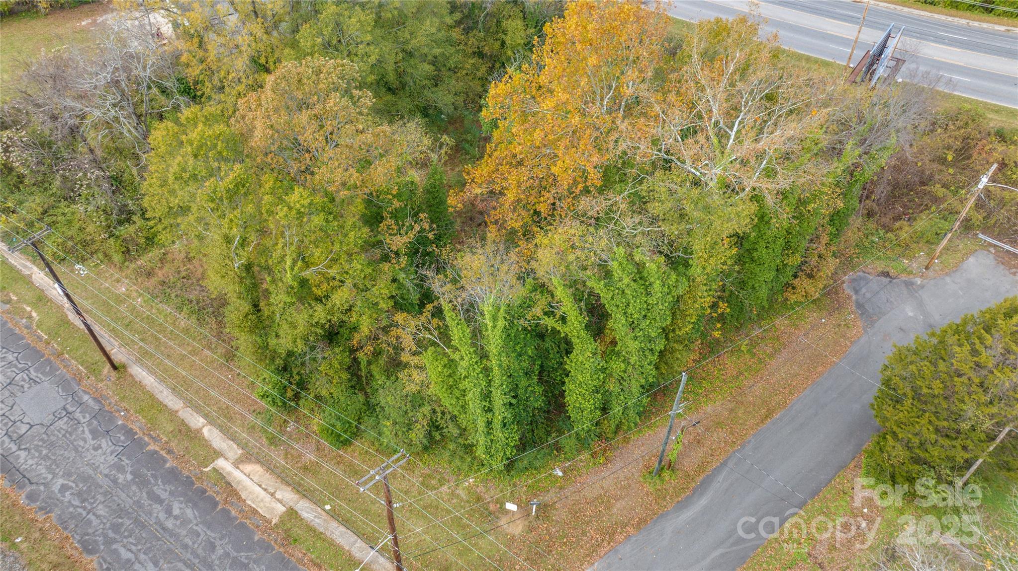 722 E Airline Avenue Property Photo