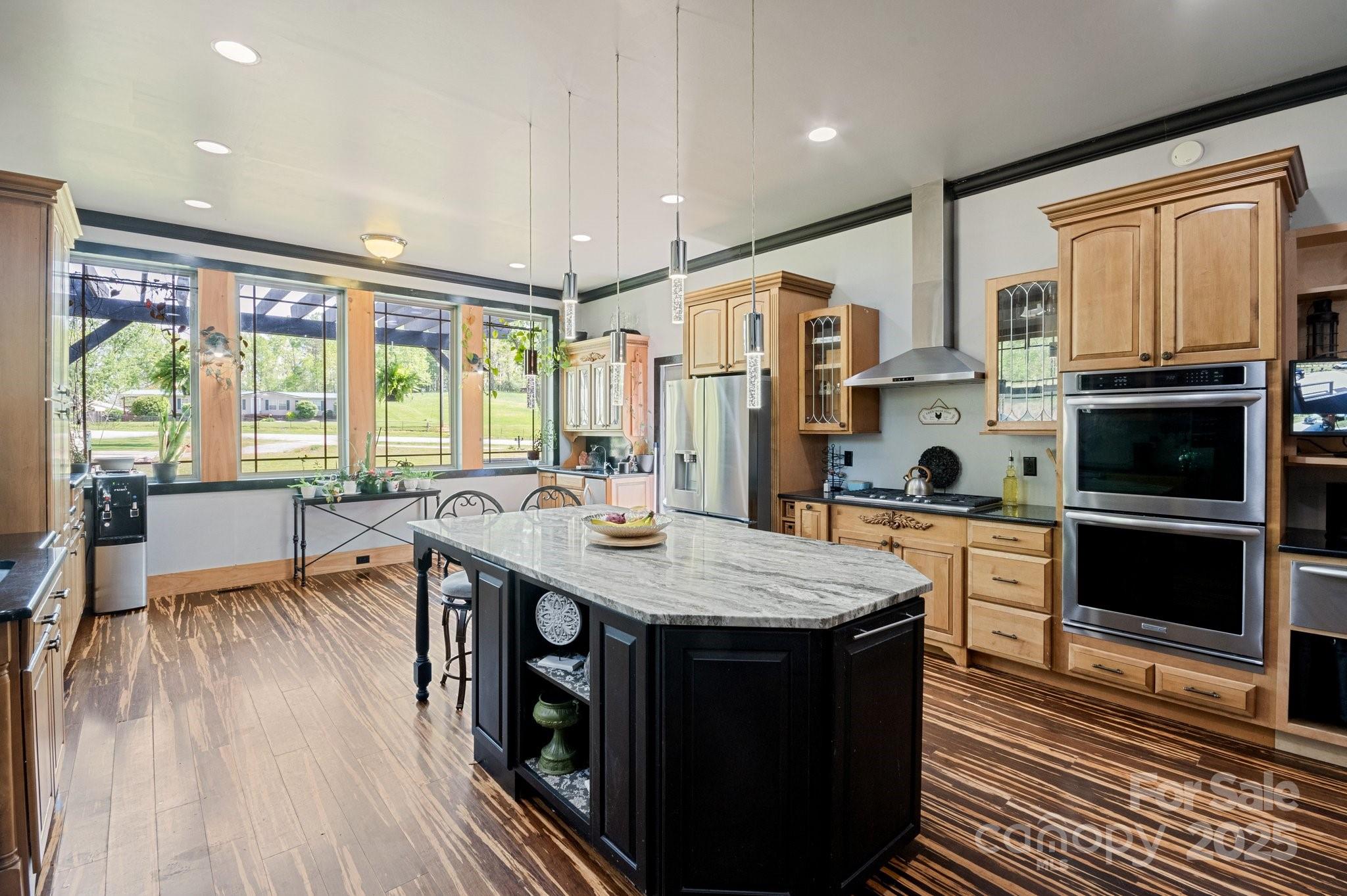 4107 Sandy Plains Road Property Photo 5