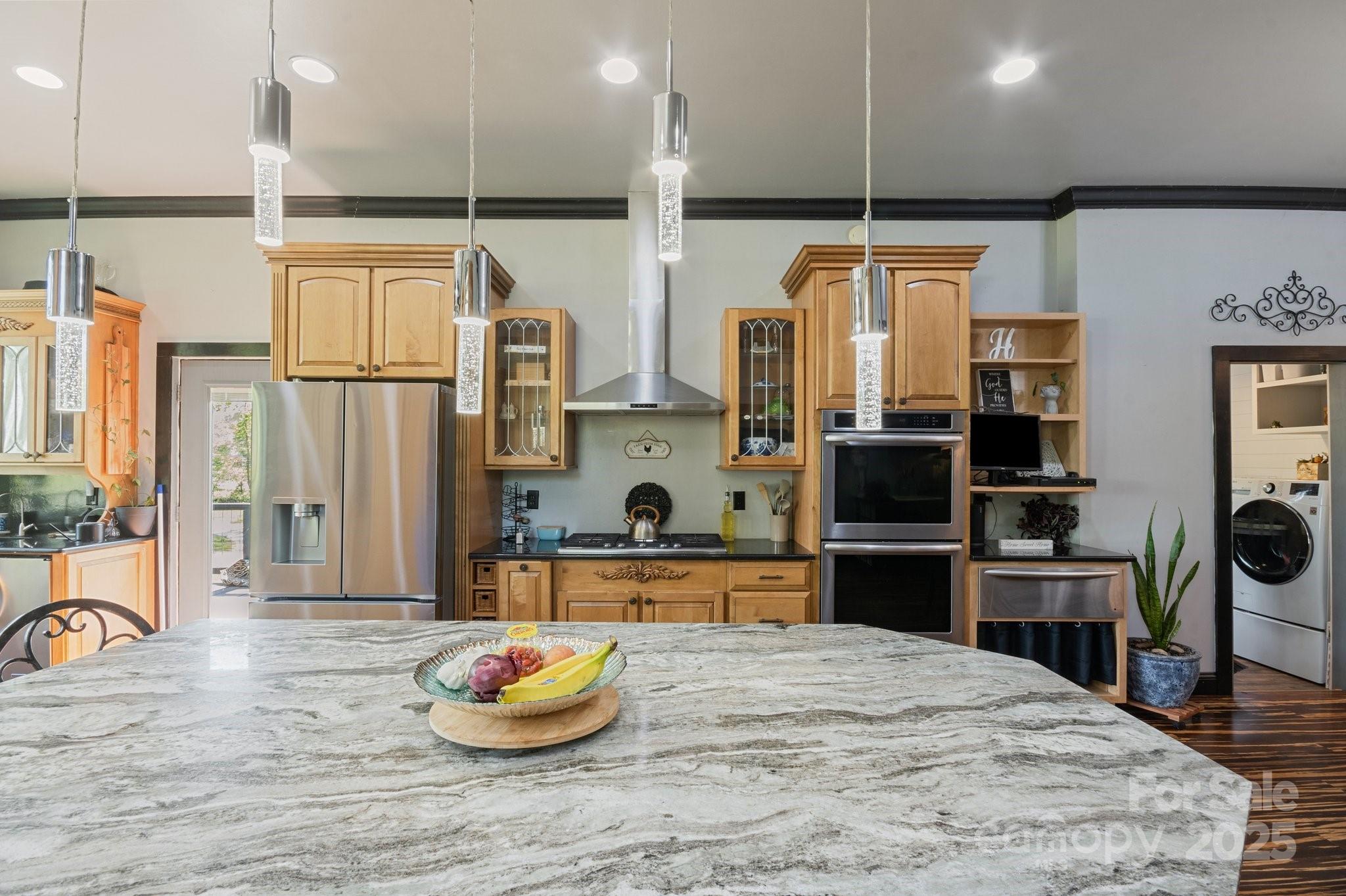 4107 Sandy Plains Road Property Photo 8