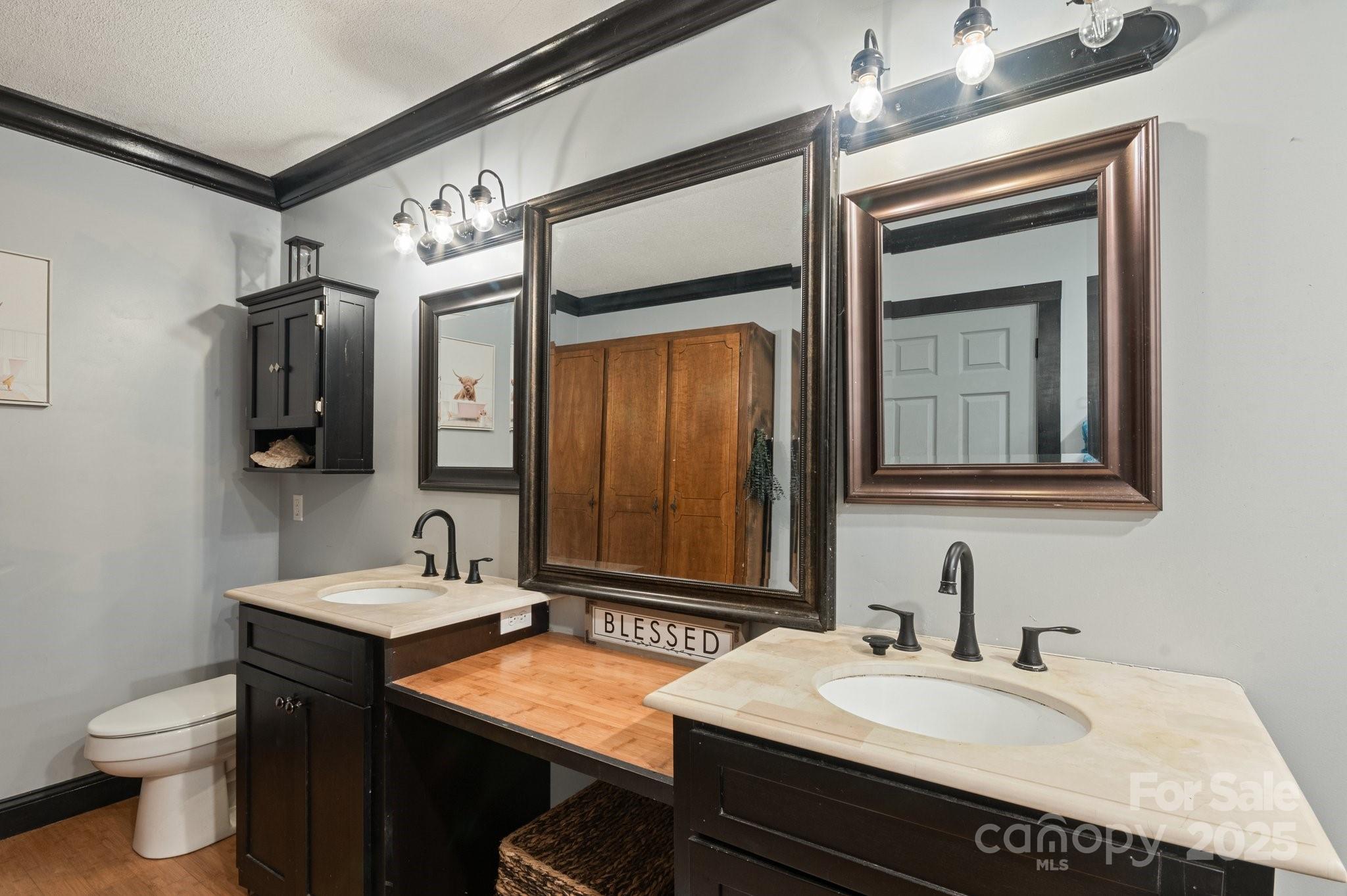 4107 Sandy Plains Road Property Photo 16