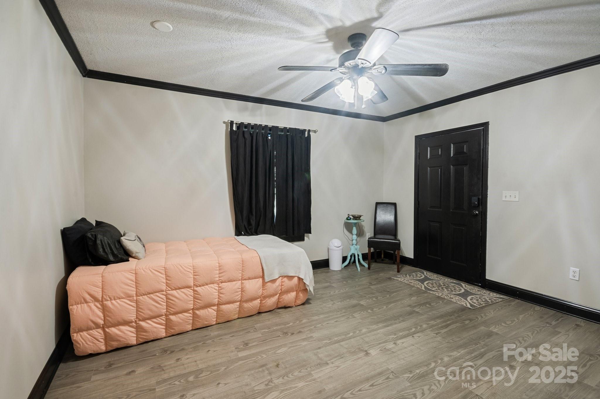 4107 Sandy Plains Road Property Photo 18