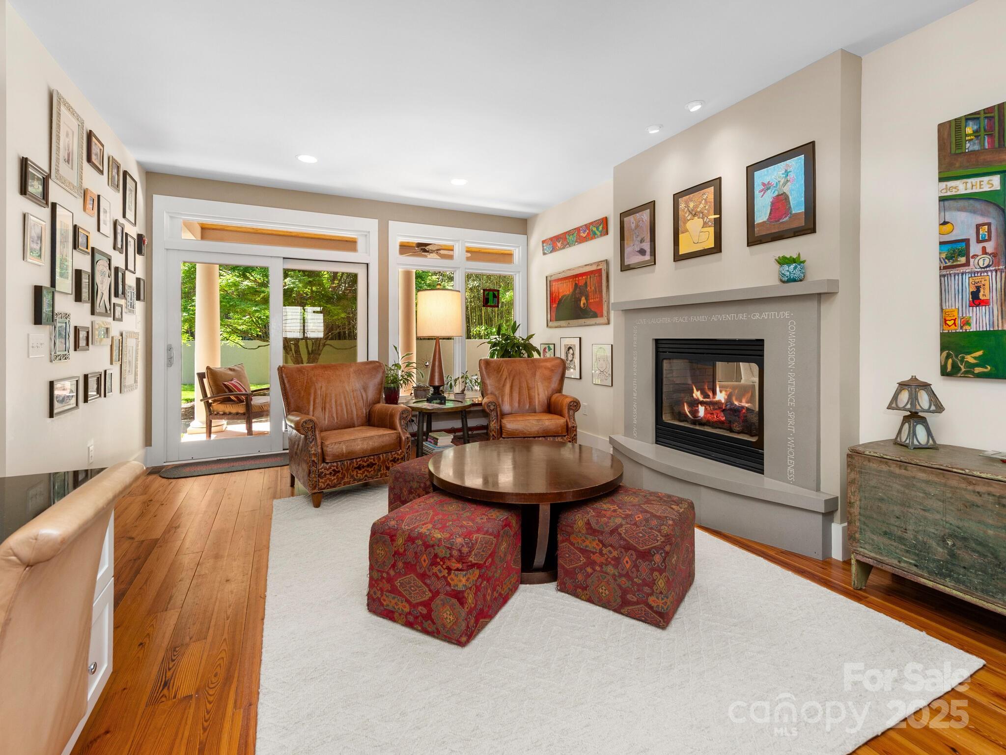 18 Ozark Spring Lane Property Photo 12