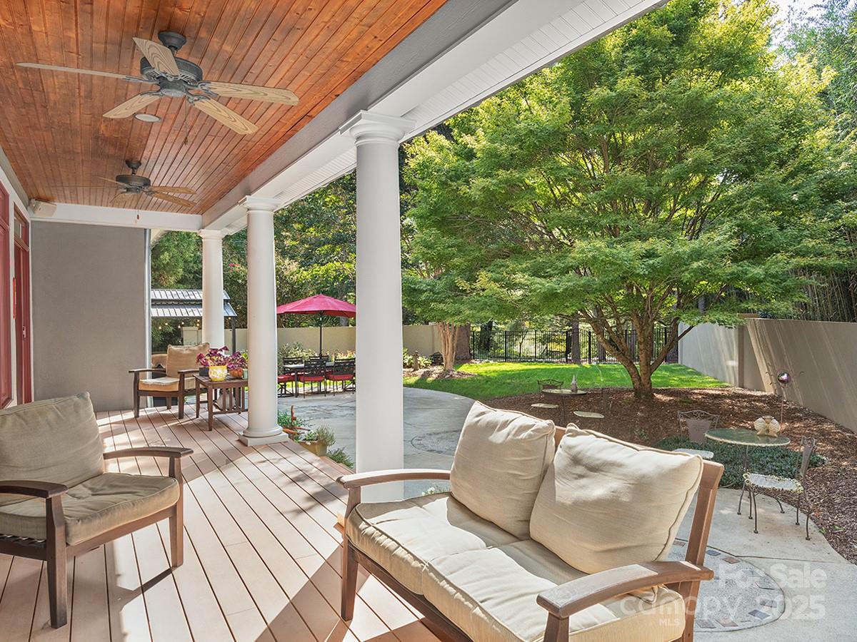 18 Ozark Spring Lane Property Photo 32