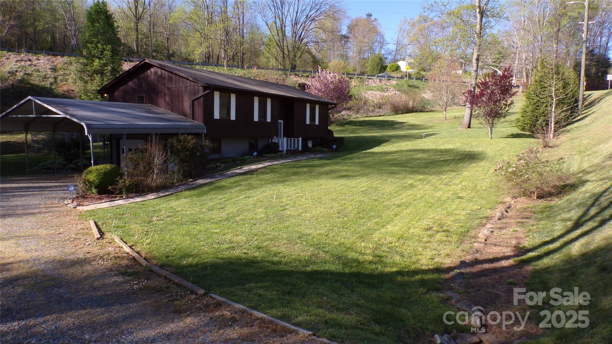 186 Brookshire Road Property Photo 2