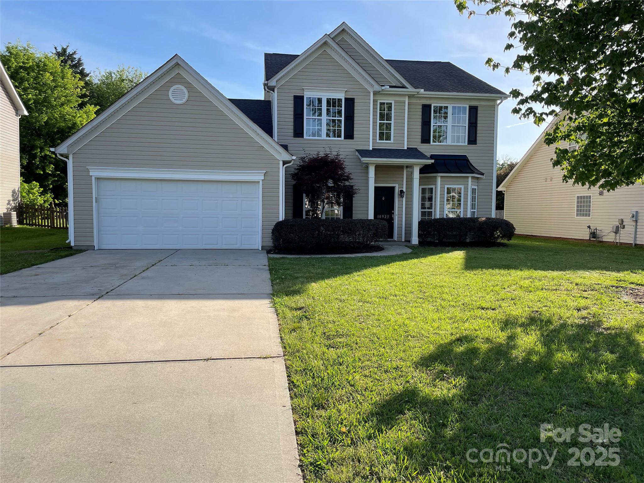 10923 Amherst Glen Drive Property Photo