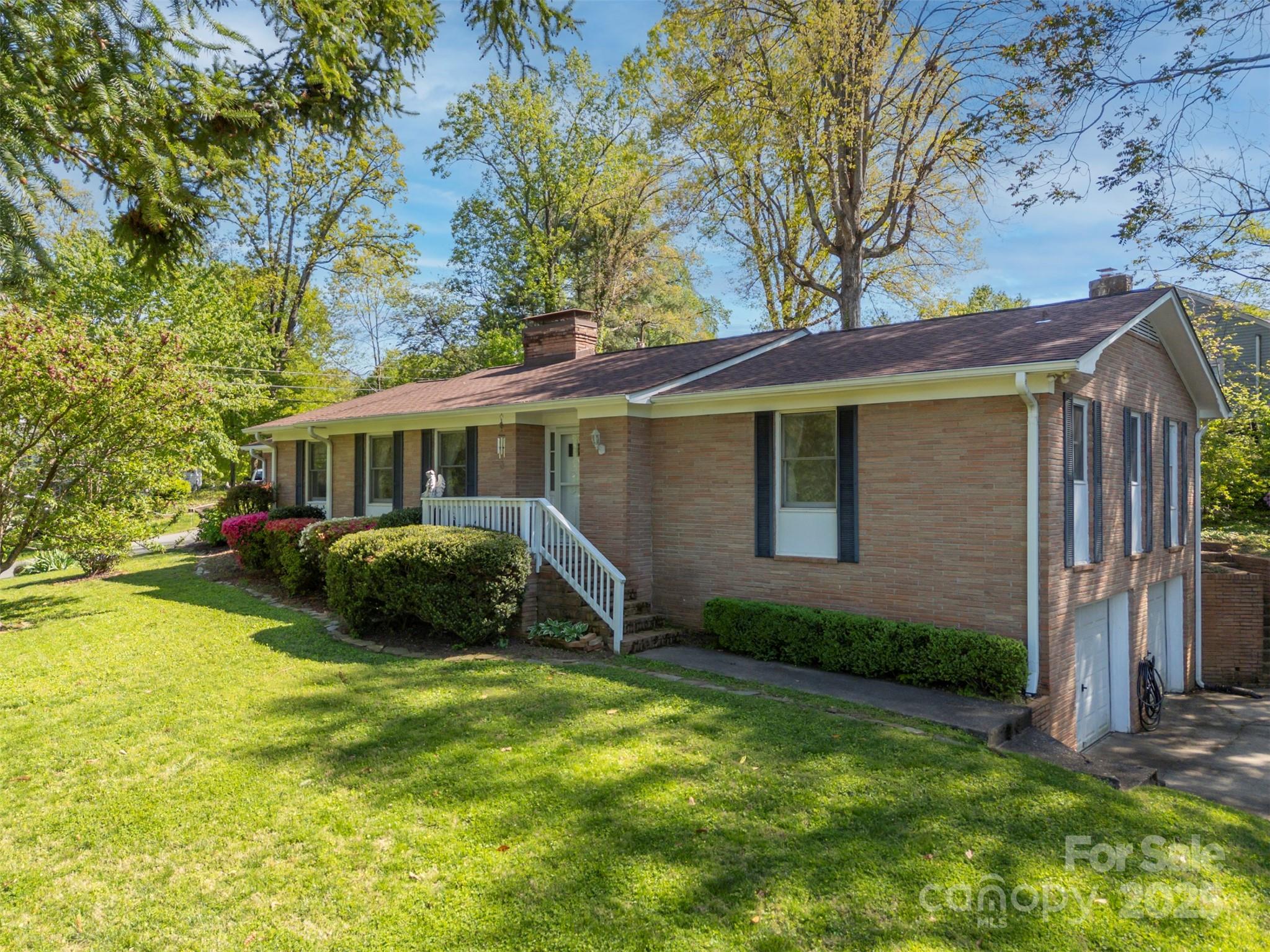 151 Fernwood Drive Property Photo