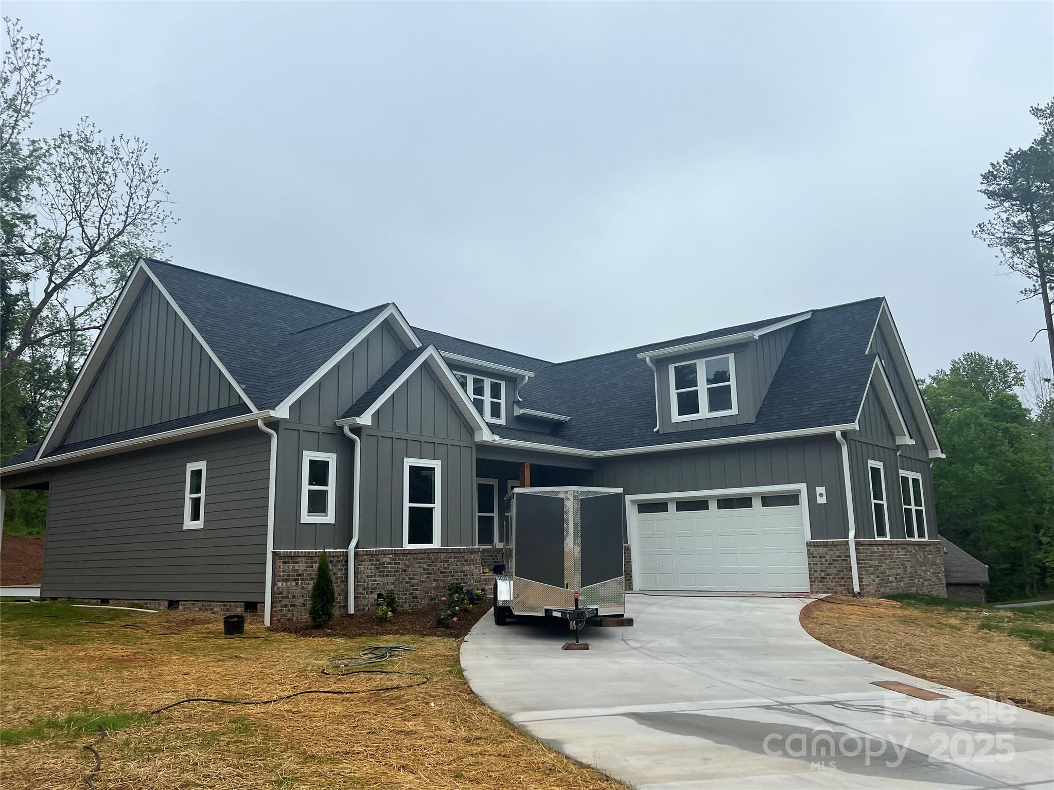 3733 Whitney Drive Property Photo