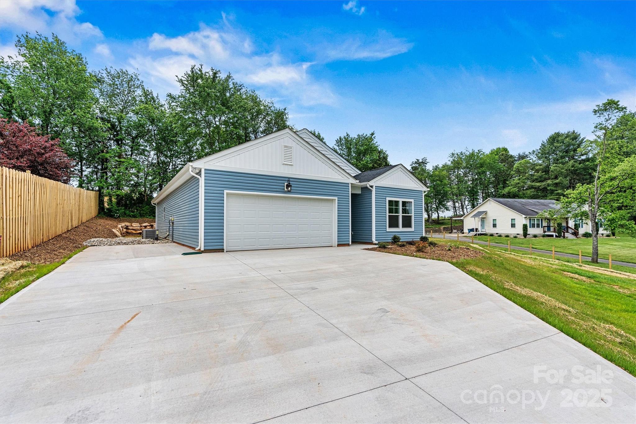 3567 Farmfield Drive Property Photo