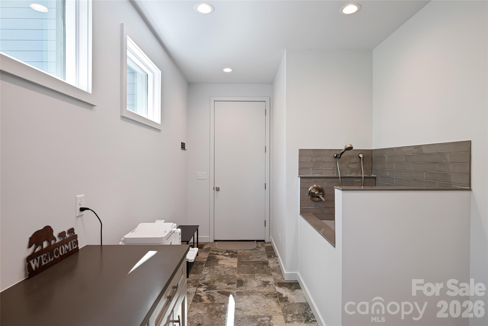 26 Hickory Top Lane Property Photo 18