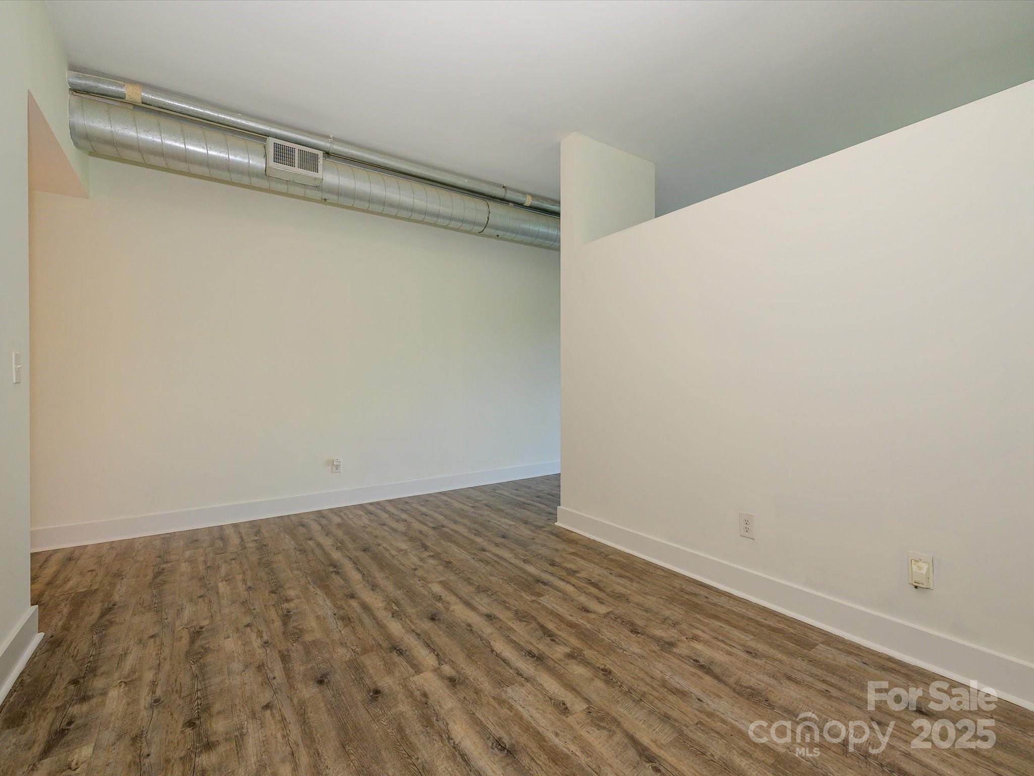 1611 Central Avenue 406 Property Photo 9