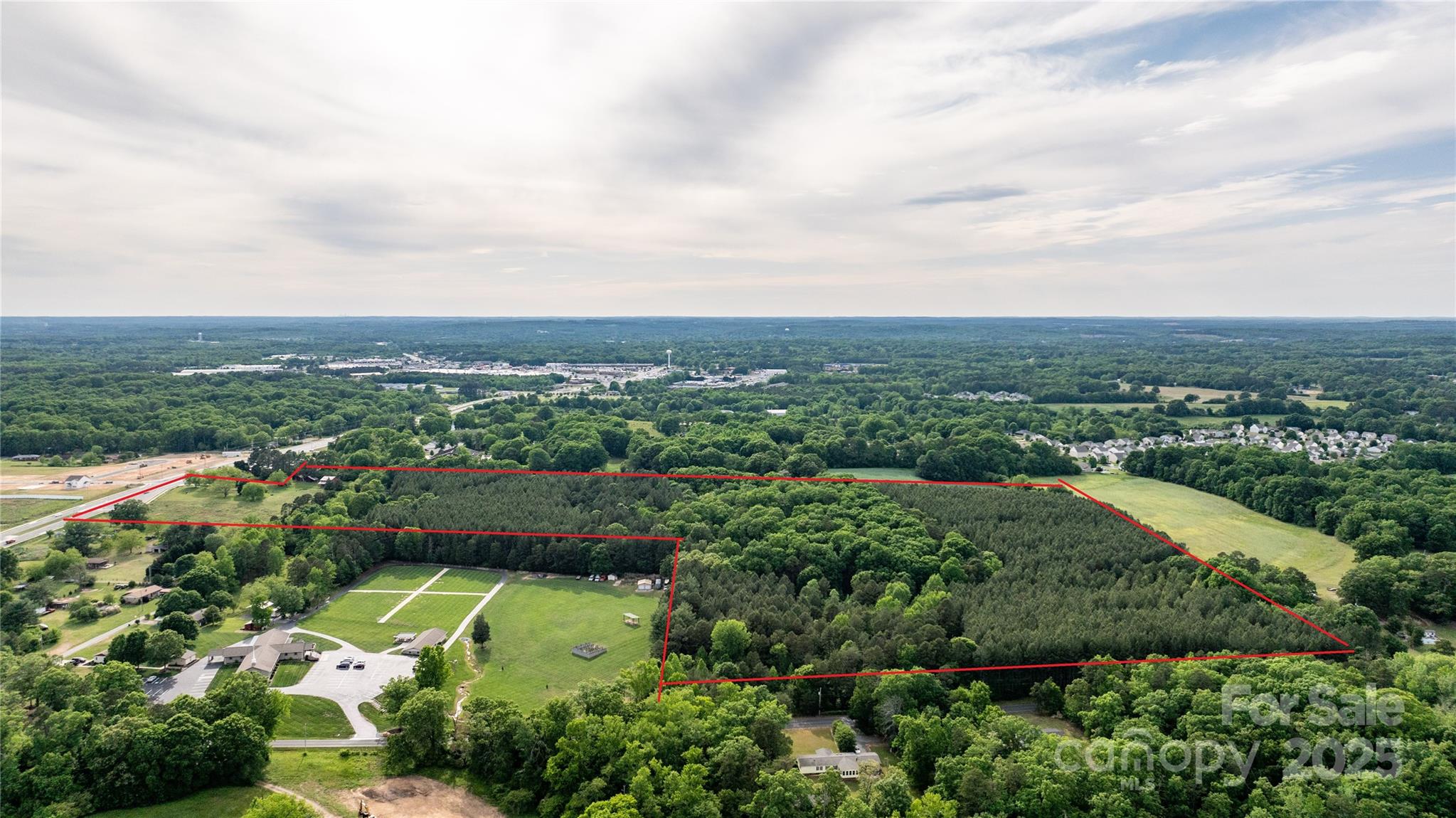 2329 E Main Street Property Photo 4