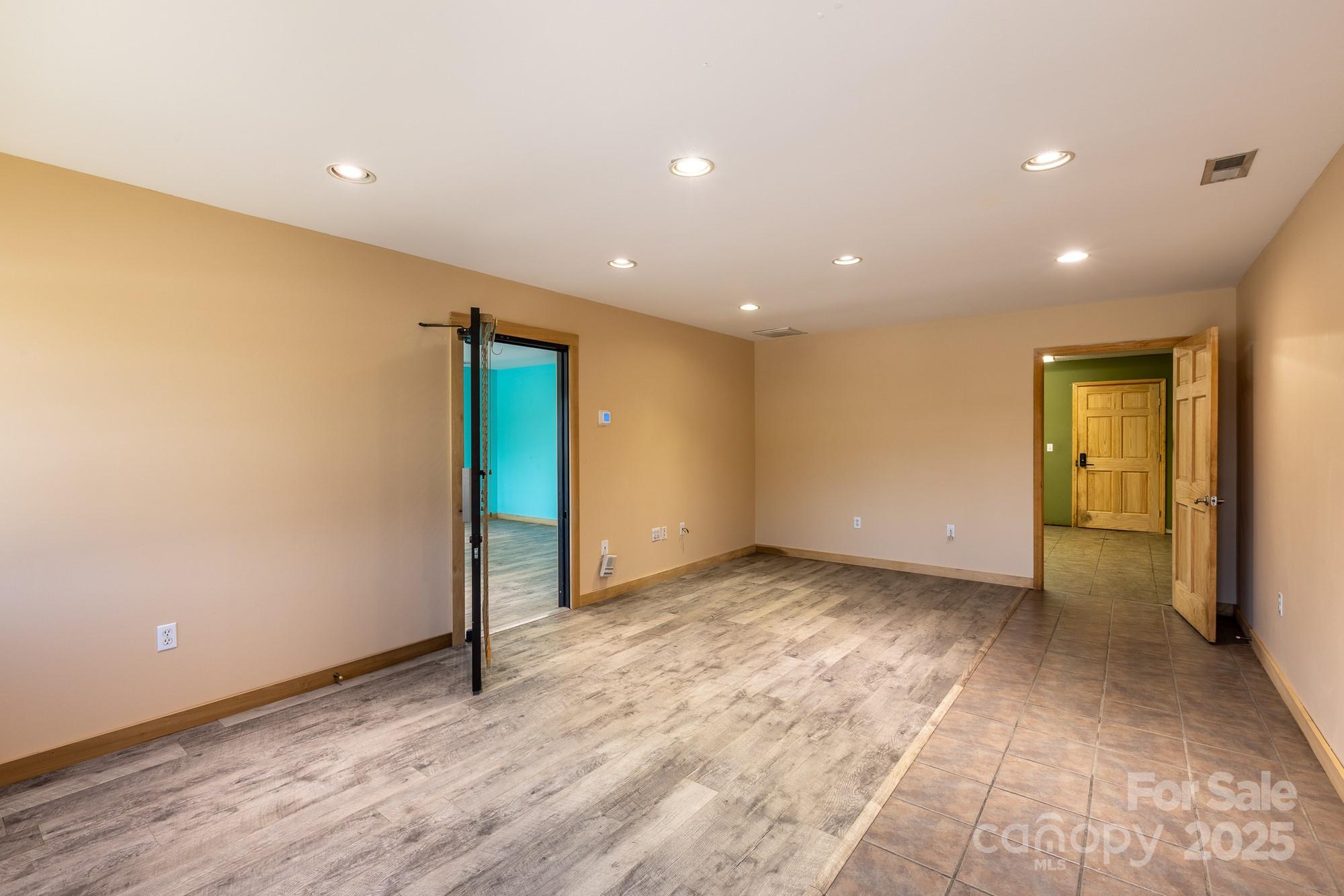 2997 Spartanburg Highway Property Photo 4