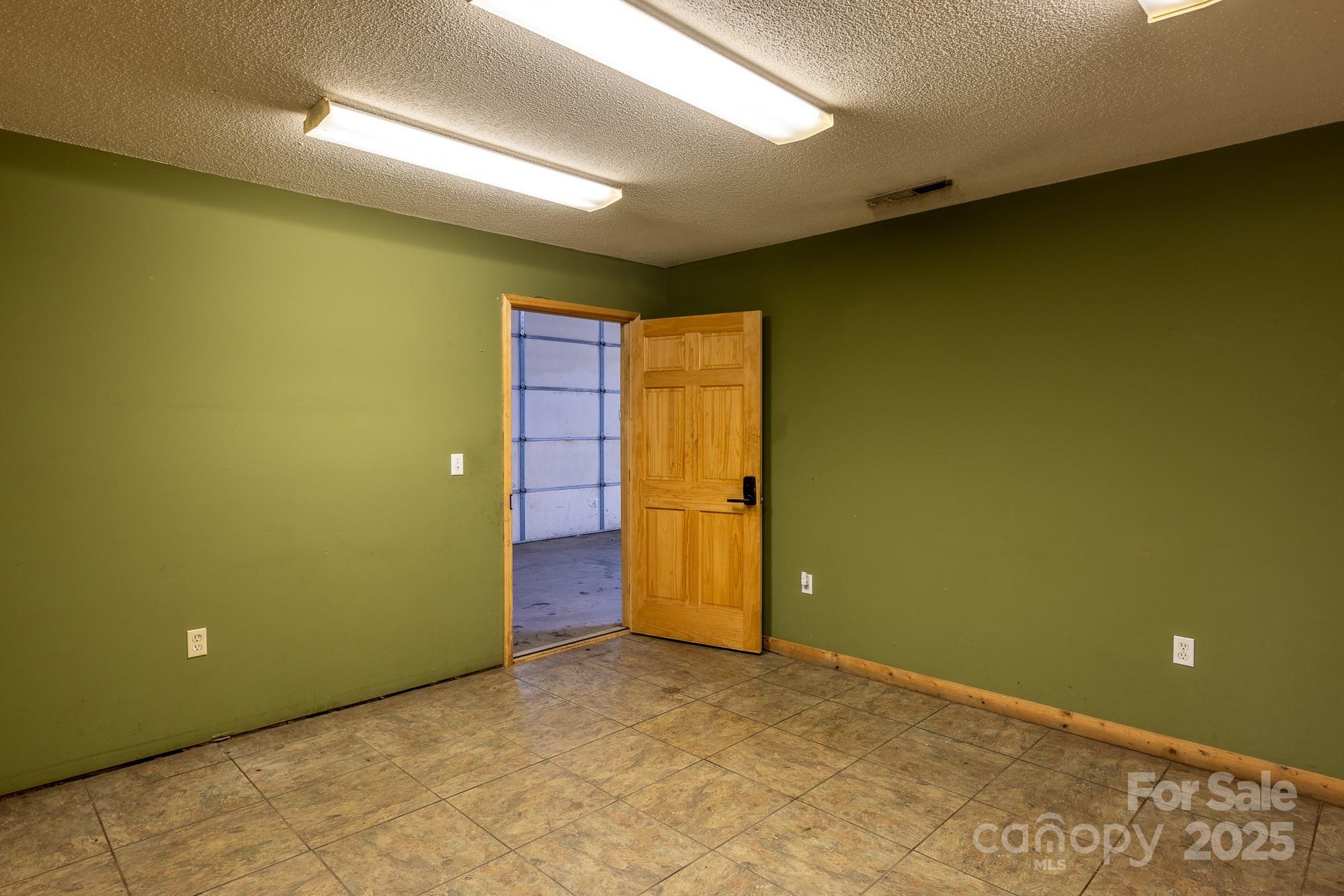 2997 Spartanburg Highway Property Photo 6