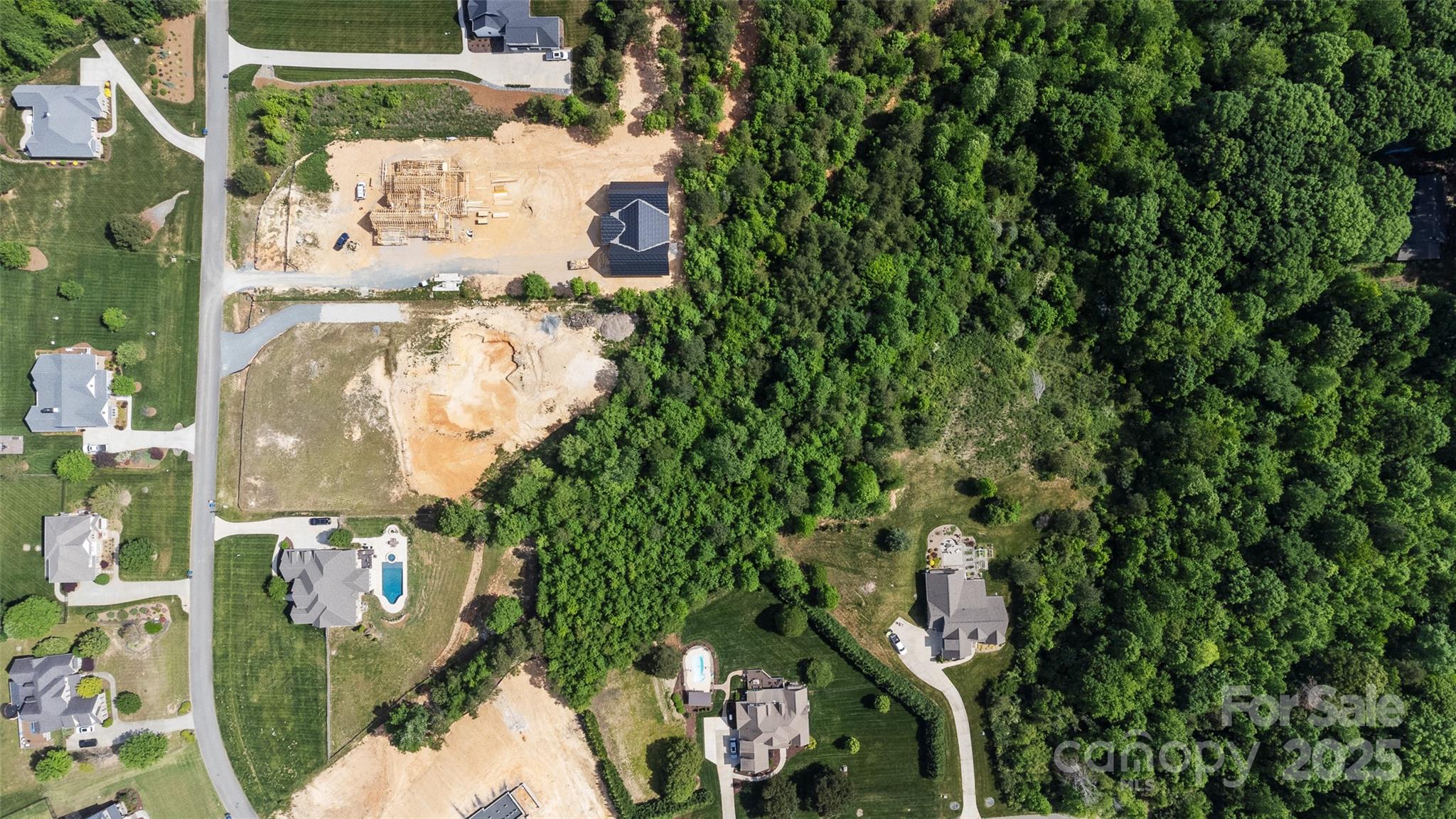 2811 Harrington Place Property Photo 6