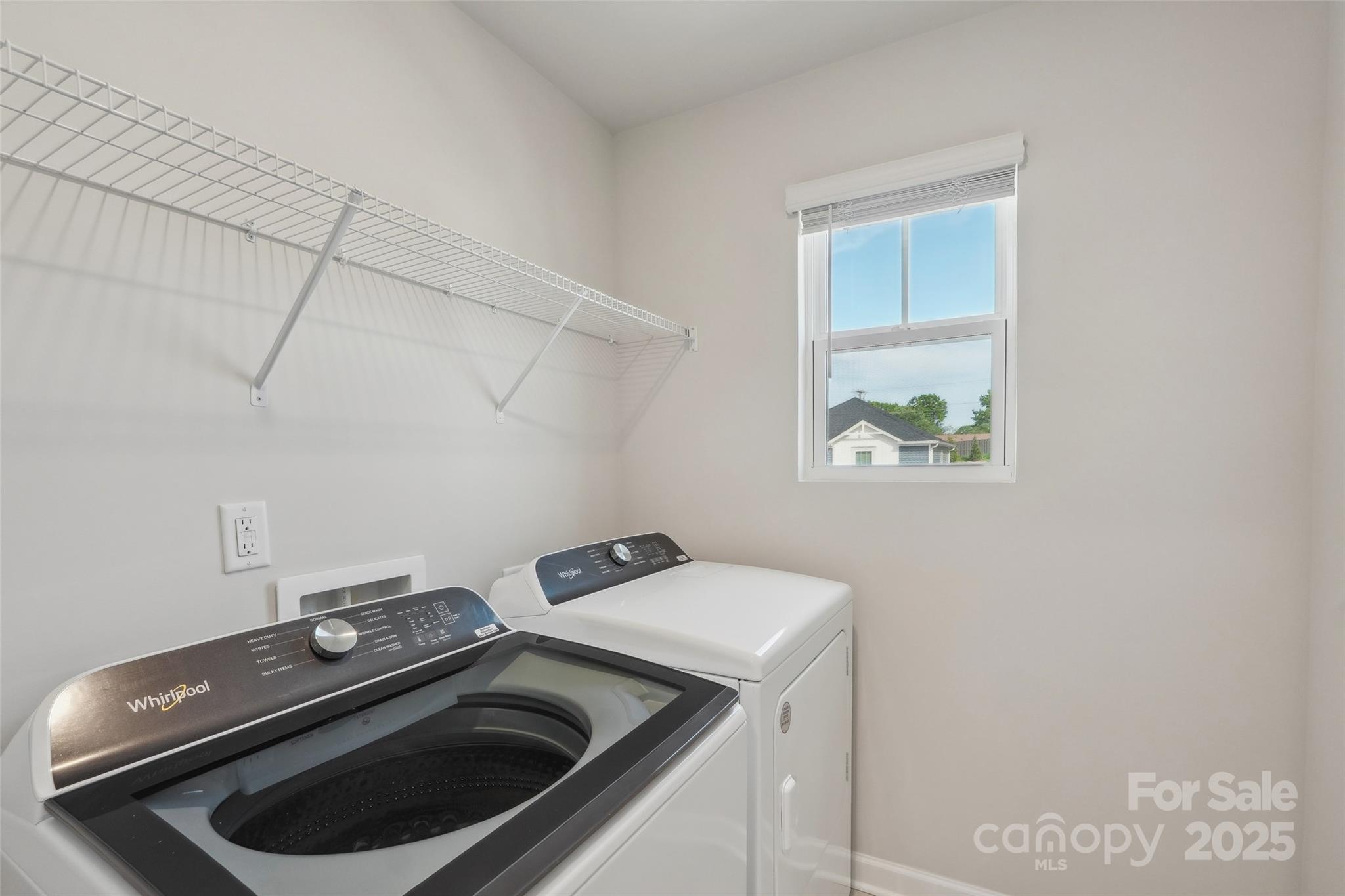 5026 Poplin Valley Property Photo 9