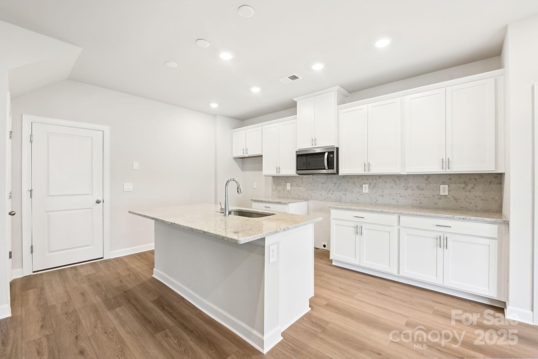 5024 Poplin Valley Property Photo 4