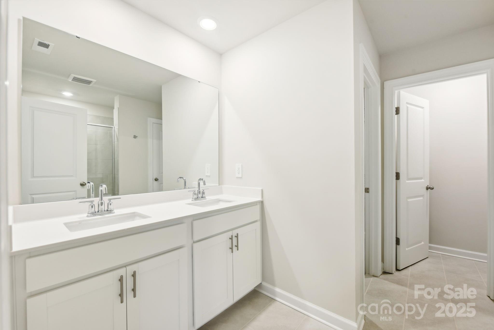 5024 Poplin Valley Property Photo 8