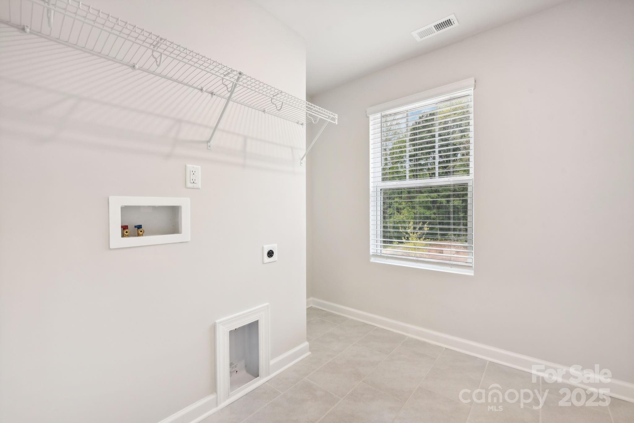 5024 Poplin Valley Property Photo 11