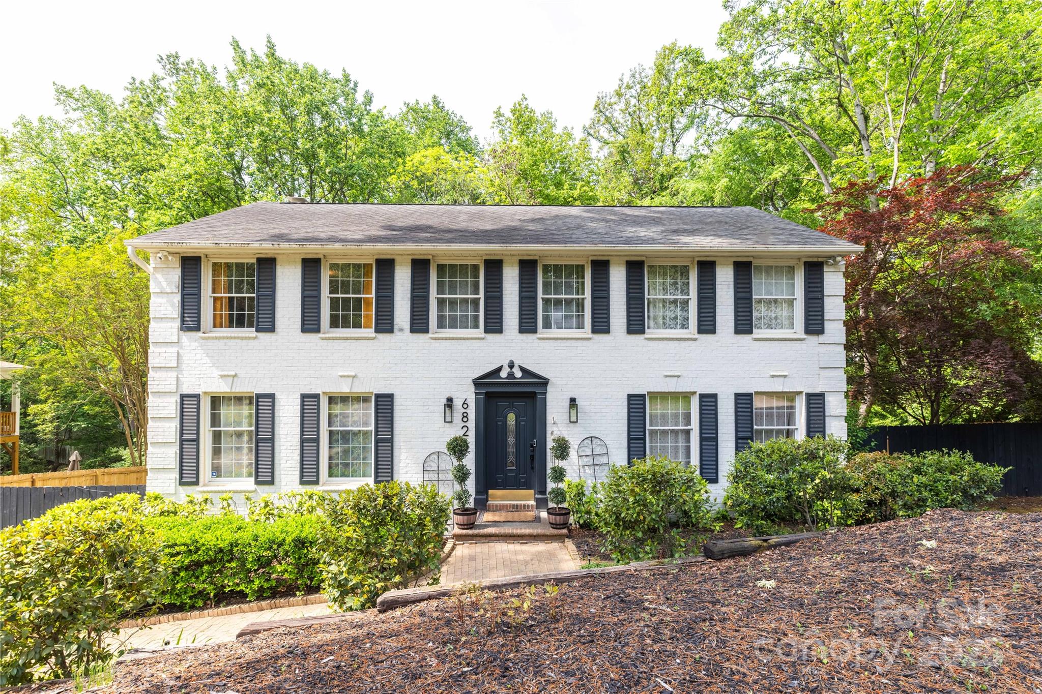 6826 Rollingridge Drive Property Photo