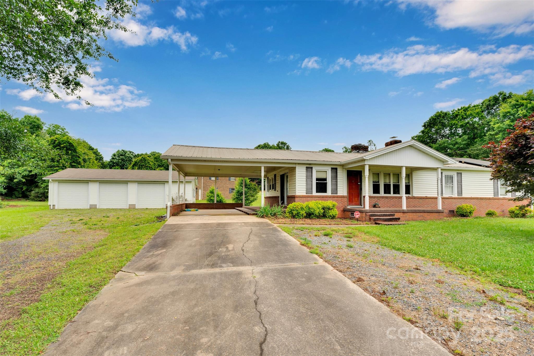 543 18th Street Property Photo 1