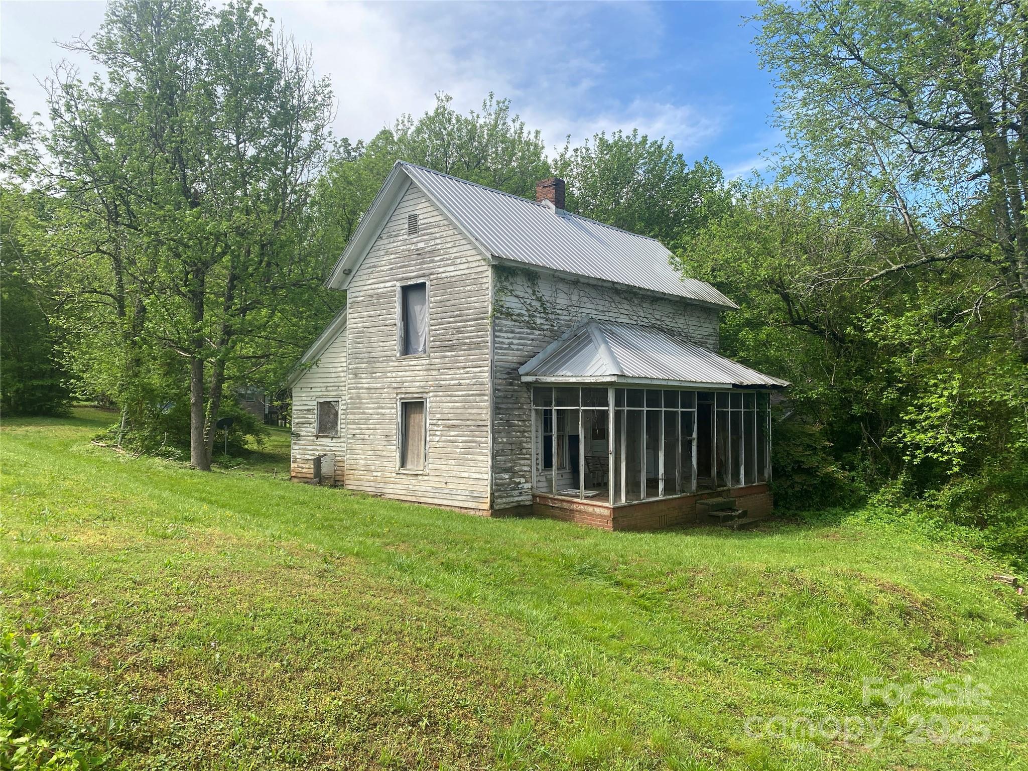 121 Blair Street Property Photo