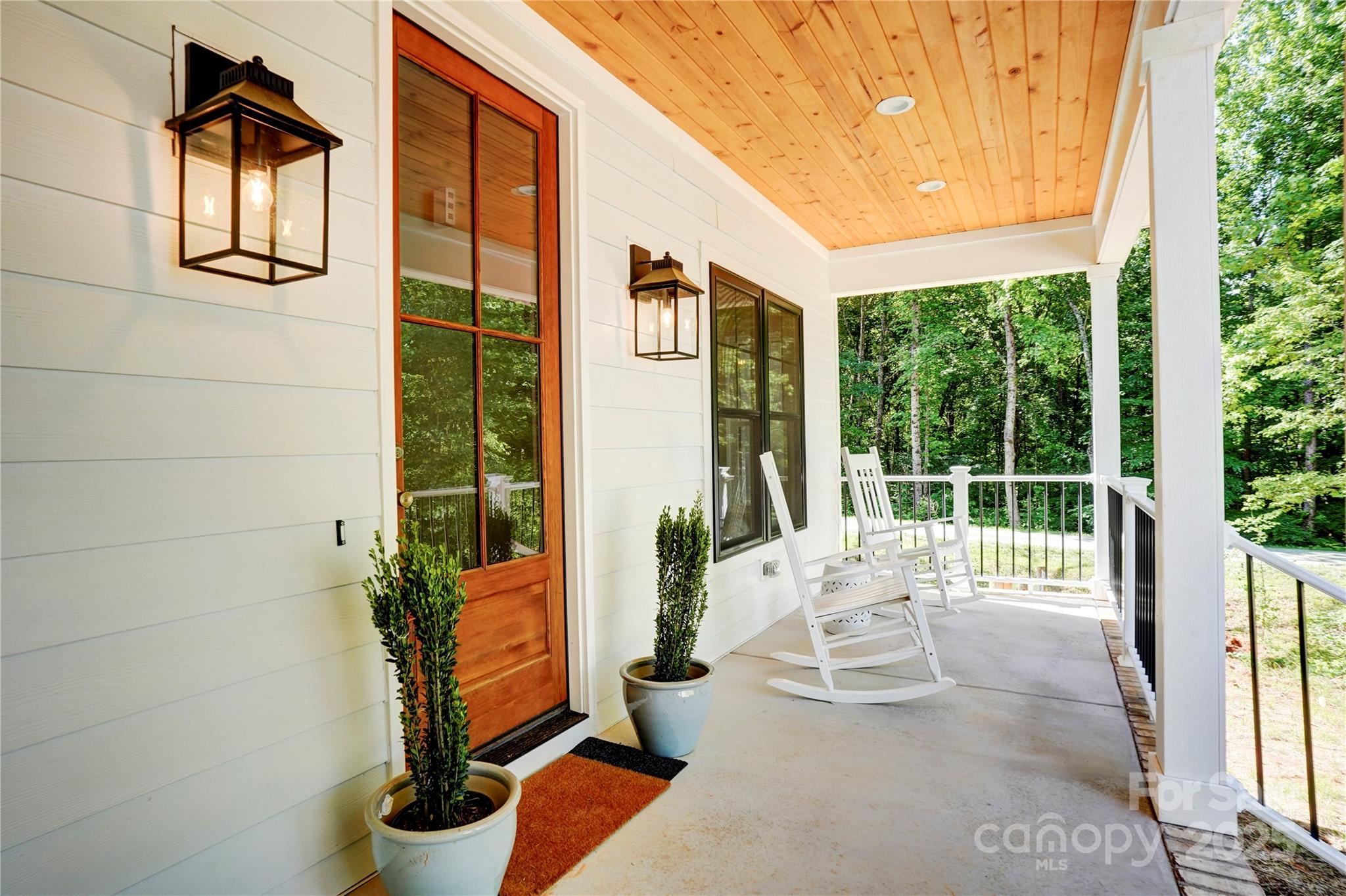 1030 Little Cowgirl Lane Property Photo 5