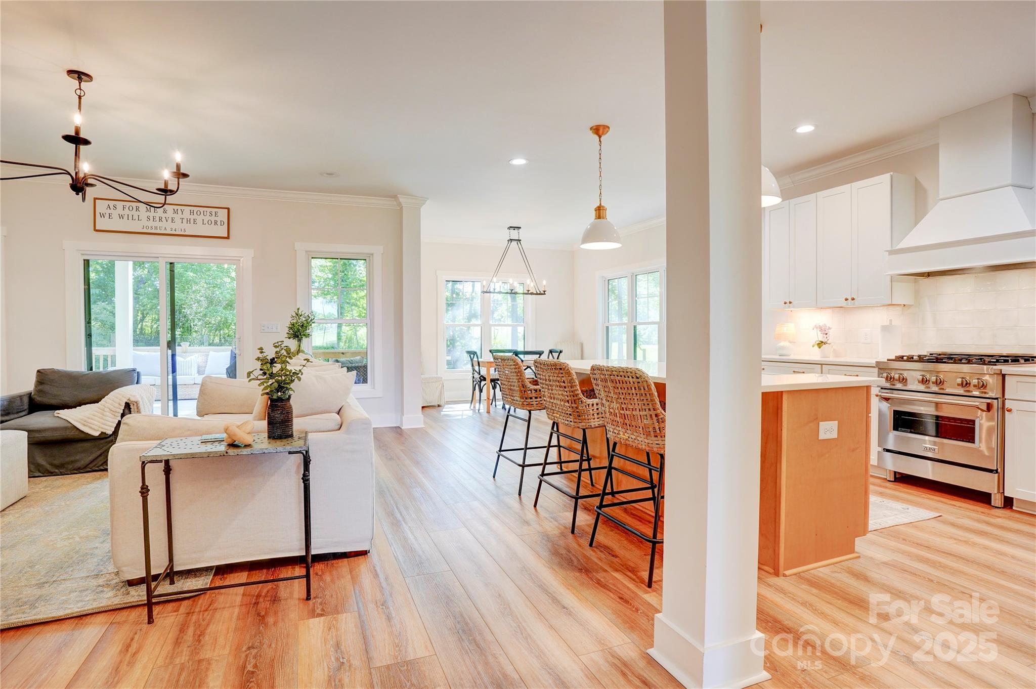 1030 Little Cowgirl Lane Property Photo 6