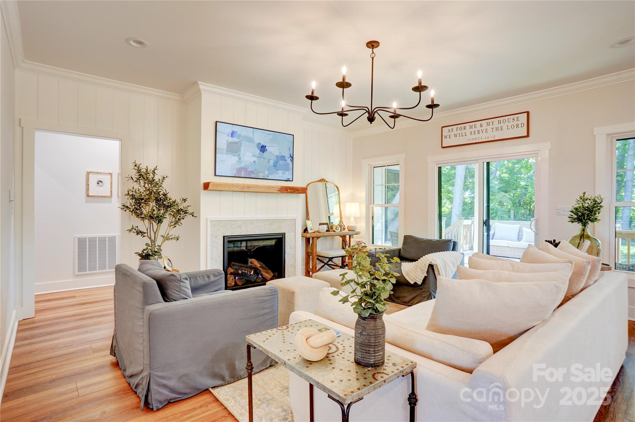 1030 Little Cowgirl Lane Property Photo 12