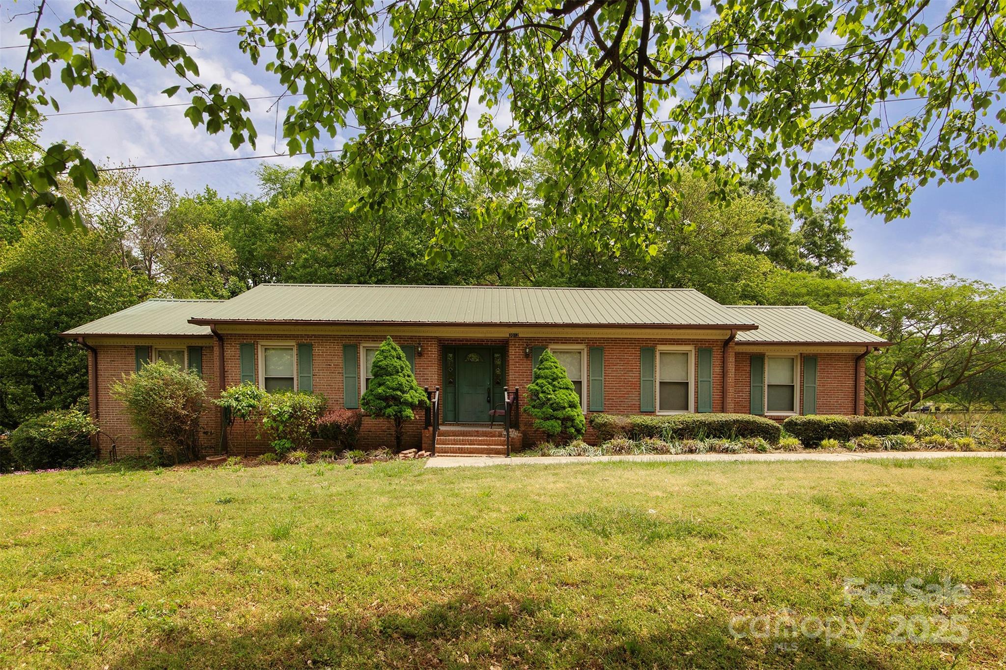3012 Morgan Mill Road Property Photo
