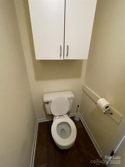 230 Park Lane Property Photo 9
