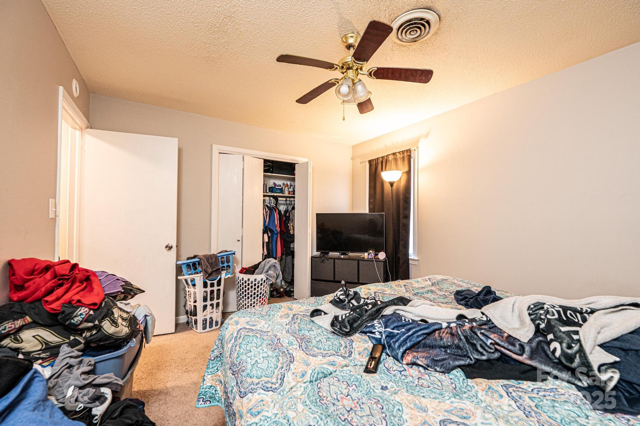 230 Park Lane Property Photo 18