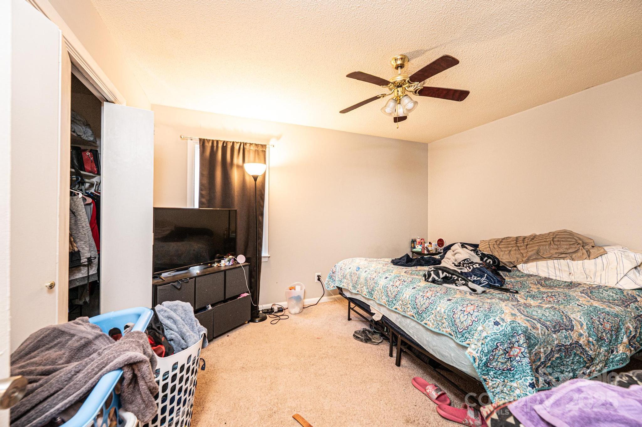 230 Park Lane Property Photo 20