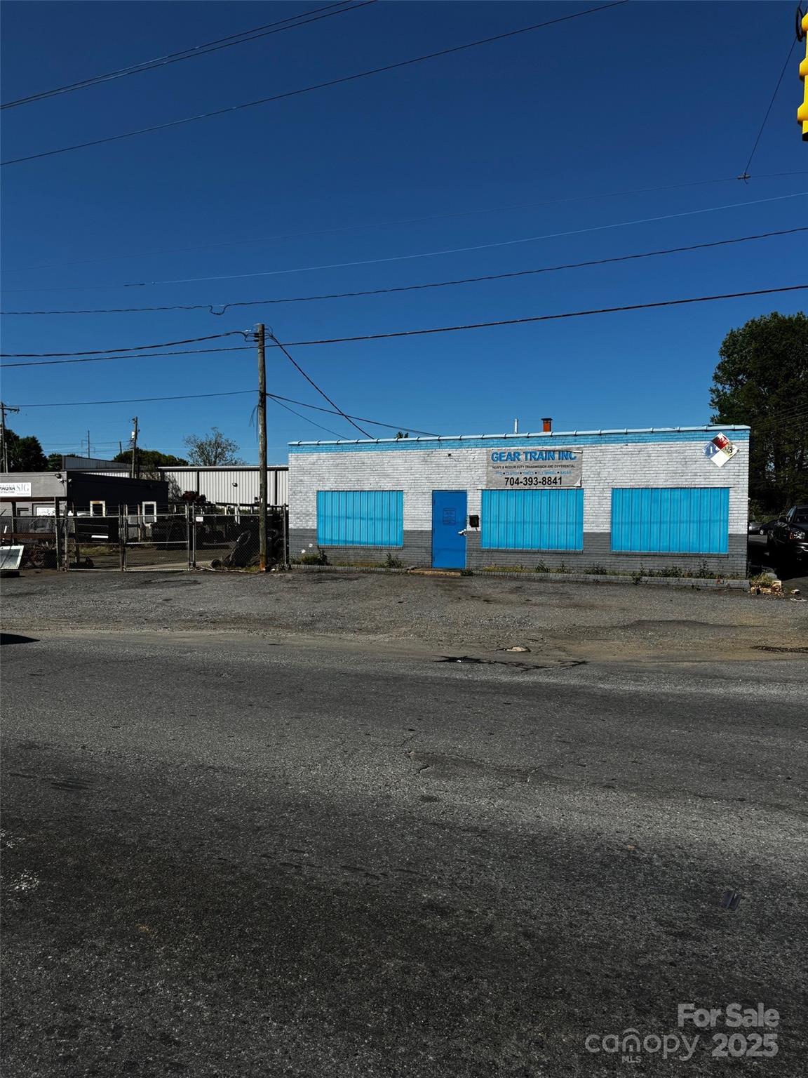 5300 Rozzelles Ferry Road Property Photo 1