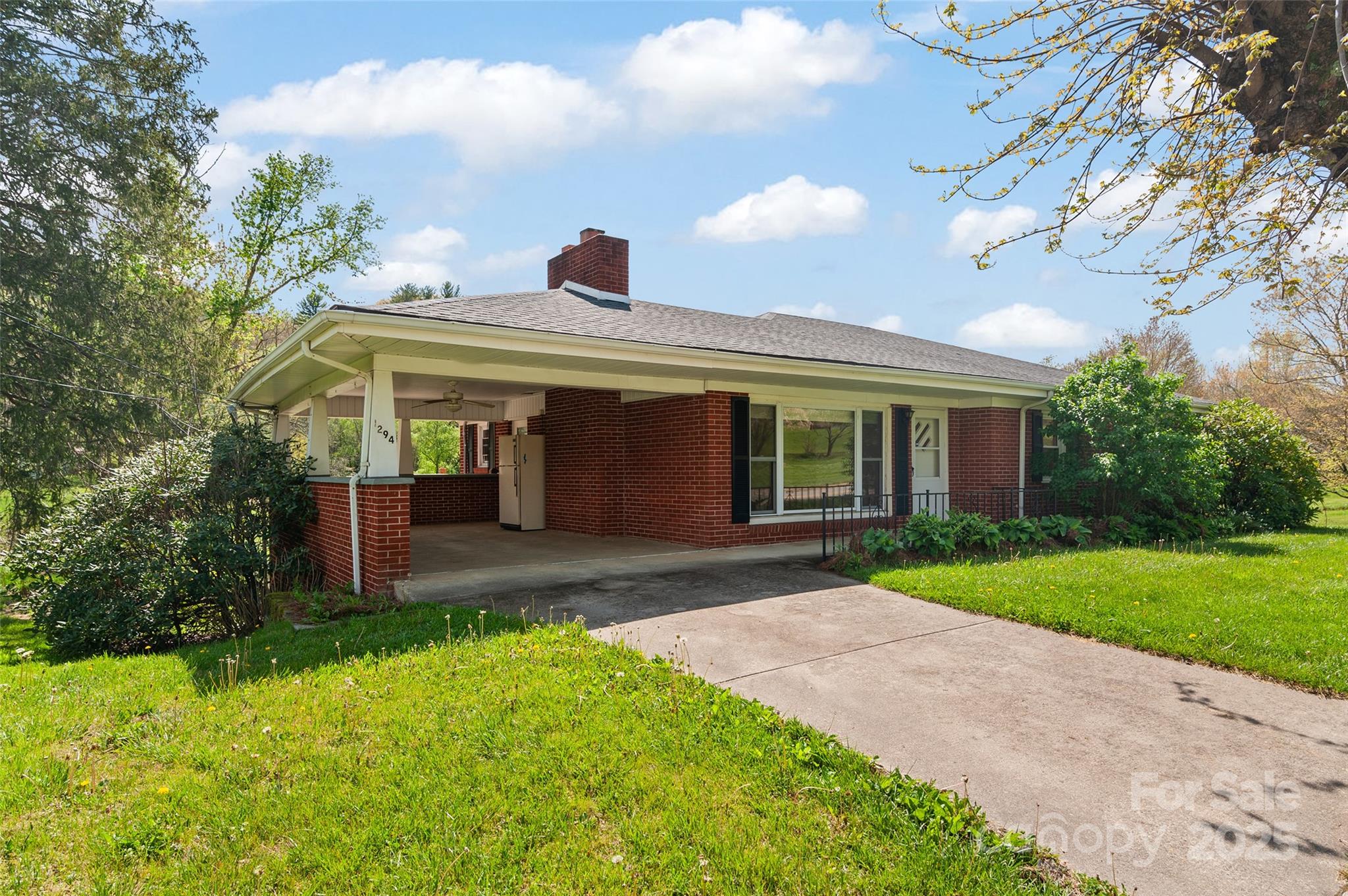 1294 Beaverdam Road Property Photo