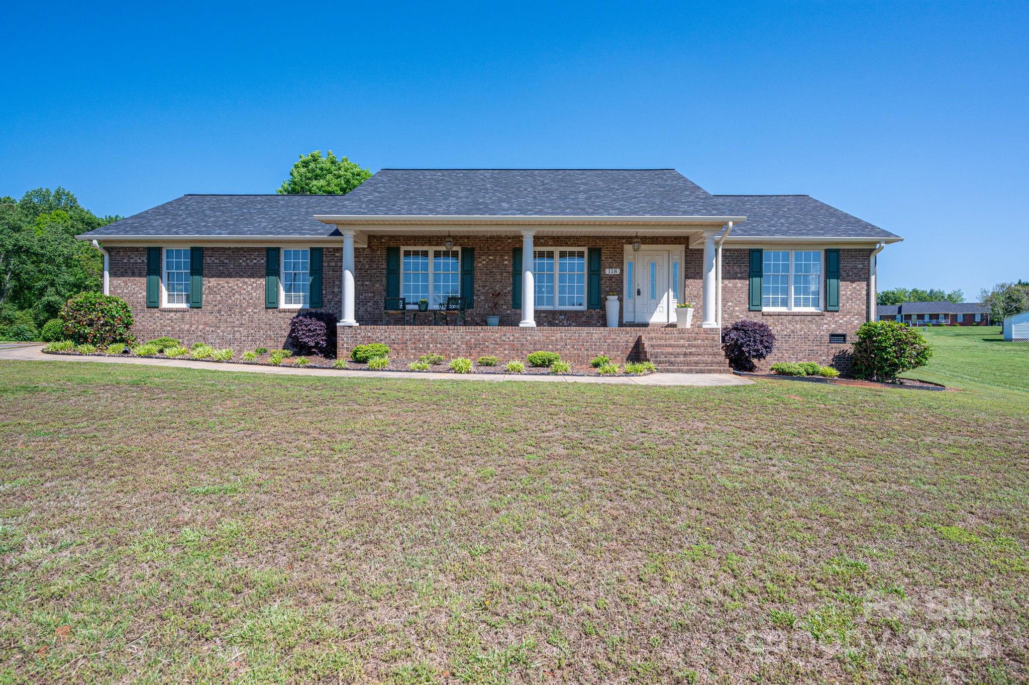 118 Sir Gregory Drive Property Photo
