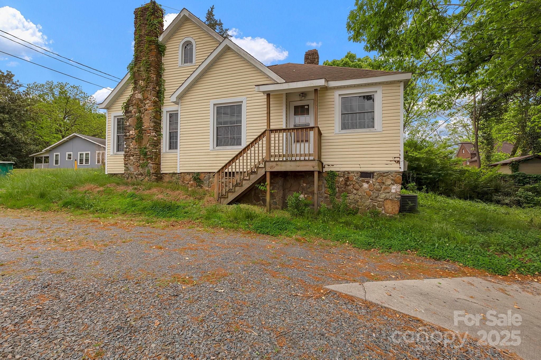 114 S 5th Street Property Photo