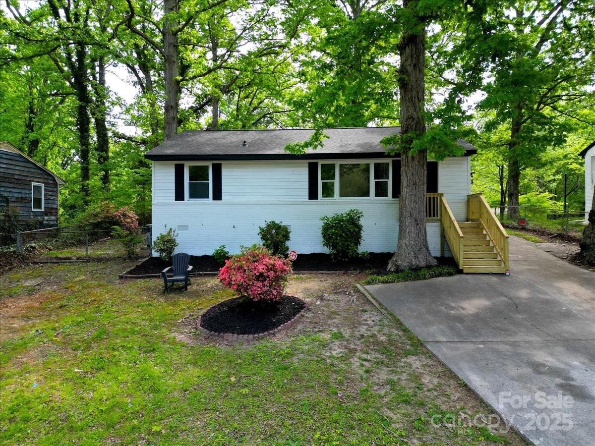 1750 Oak Valley Drive Property Photo 1