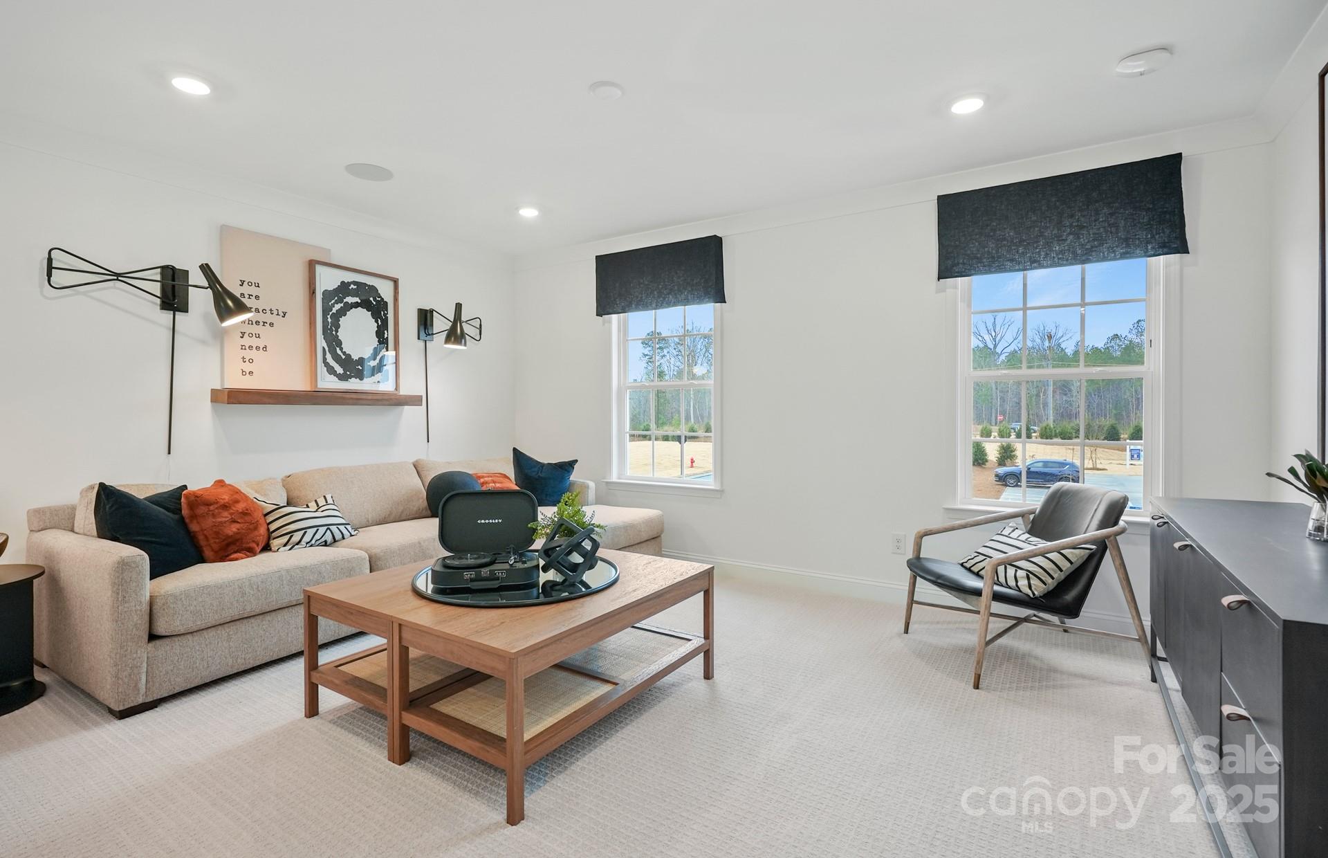 2208 Riverbend Avenue 21 Property Photo 8