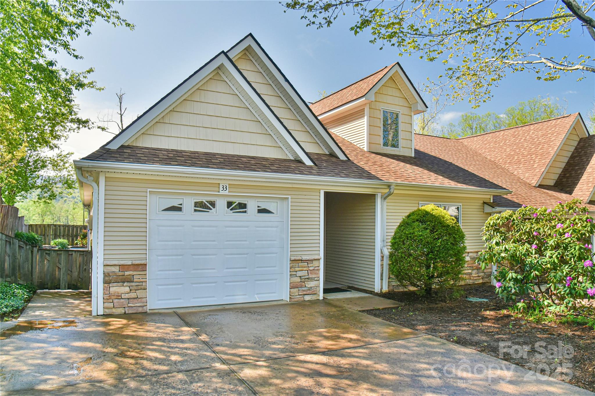 33 Honeycomb Circle Property Photo