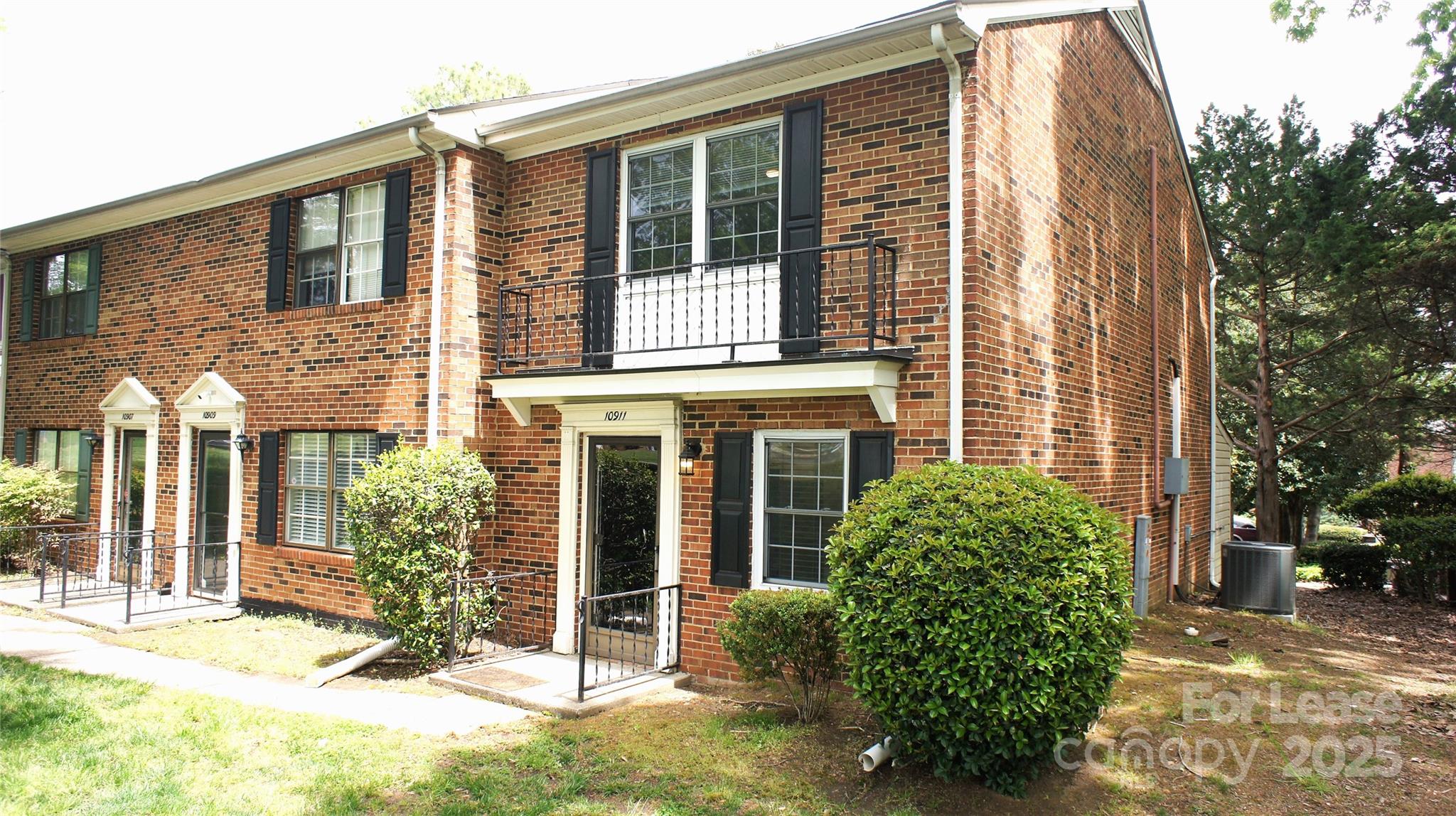 10911 Park Road Property Photo