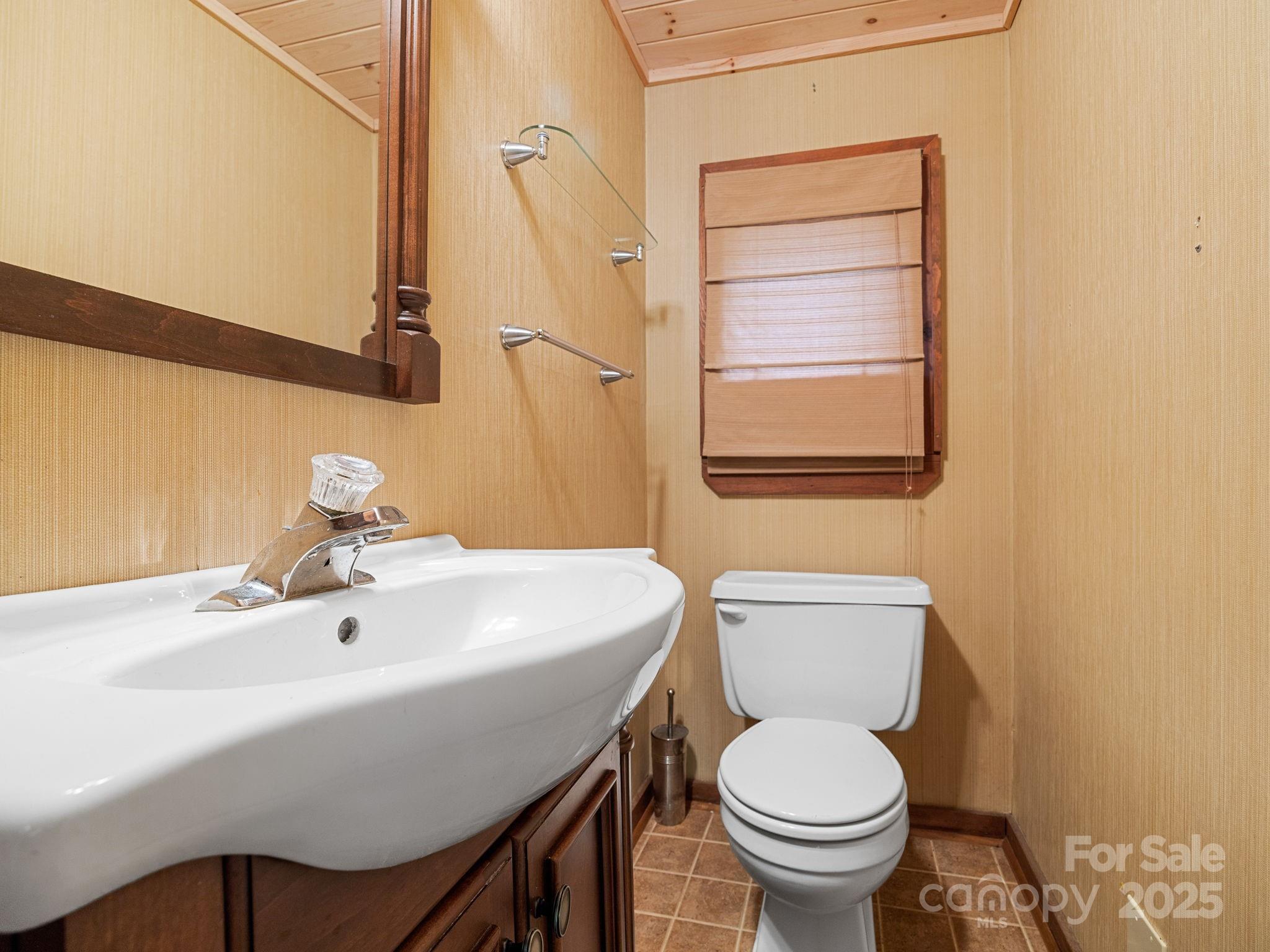 241 Pinefield Drive Property Photo 13