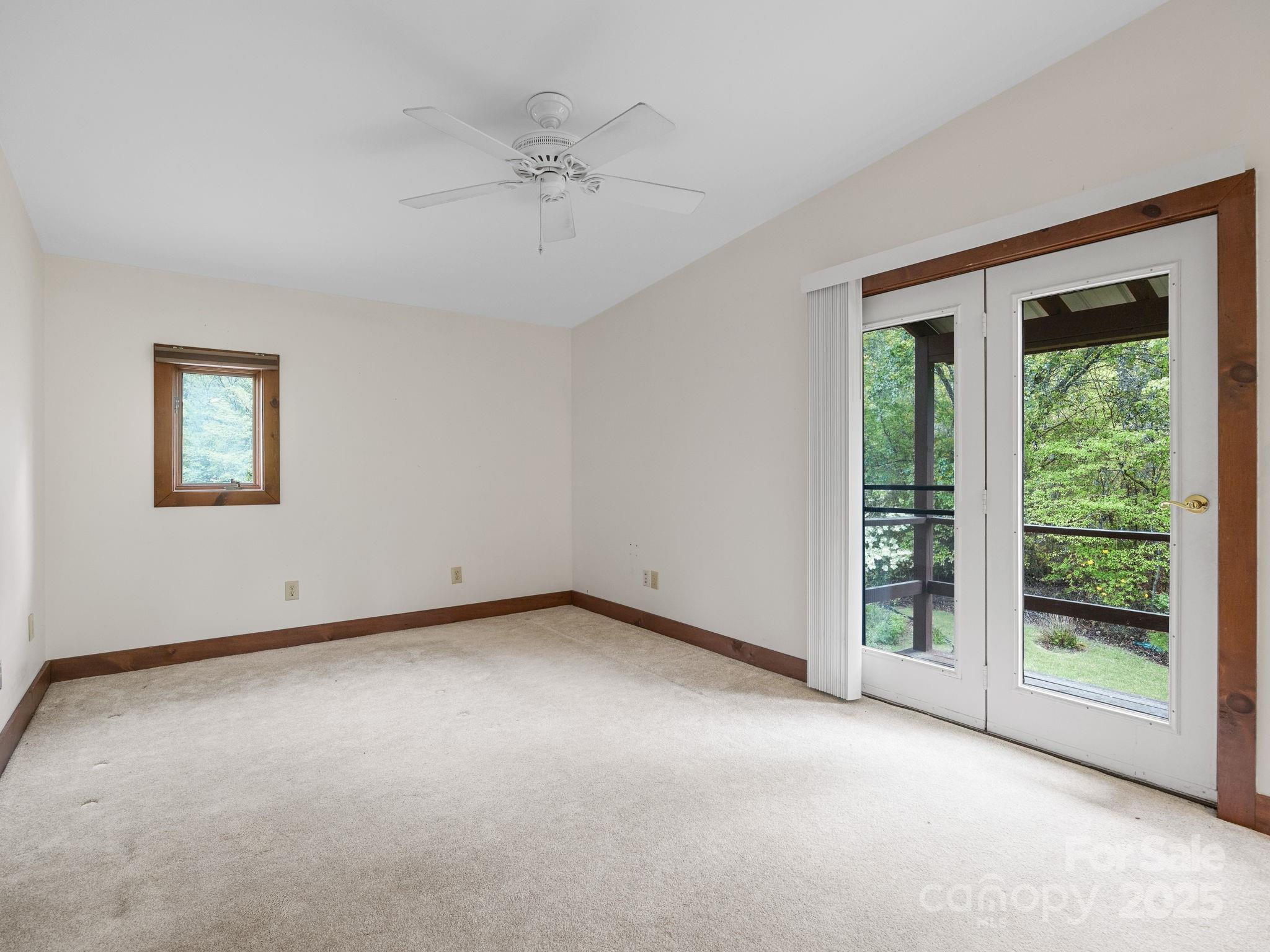 241 Pinefield Drive Property Photo 20