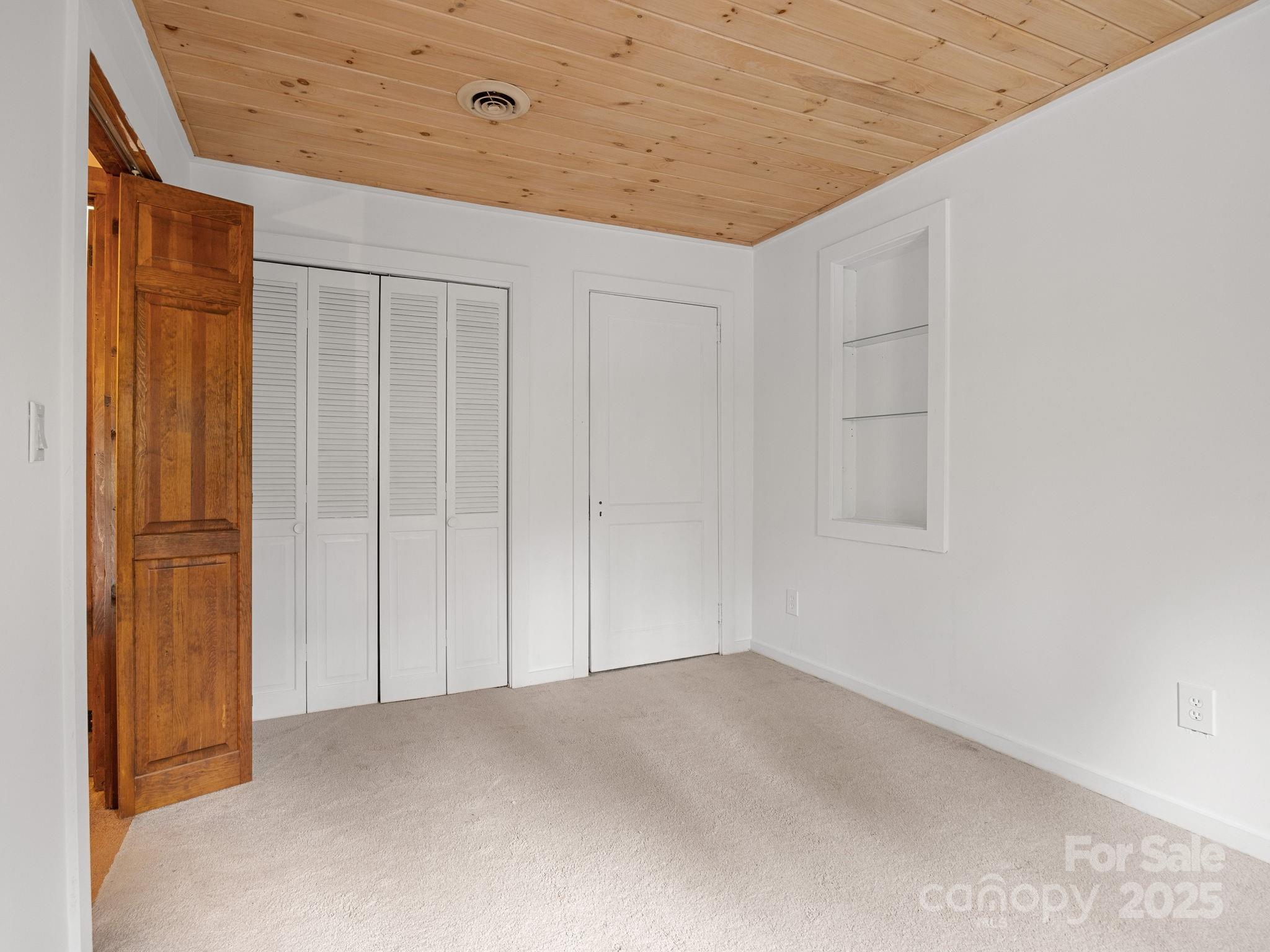 241 Pinefield Drive Property Photo 23