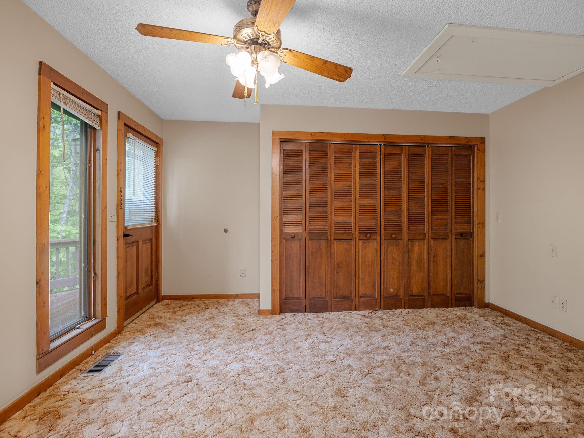 241 Pinefield Drive Property Photo 31