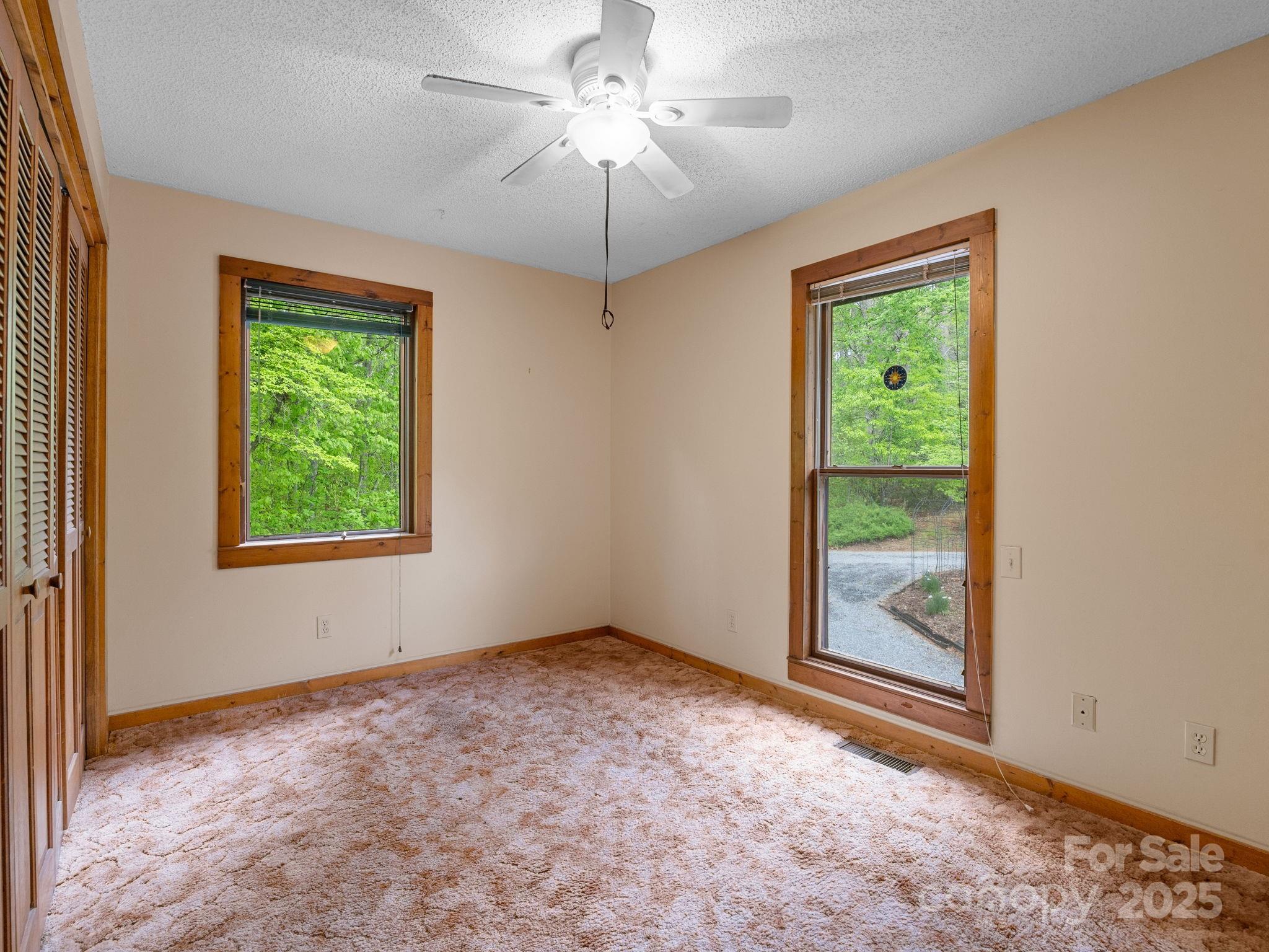 241 Pinefield Drive Property Photo 32