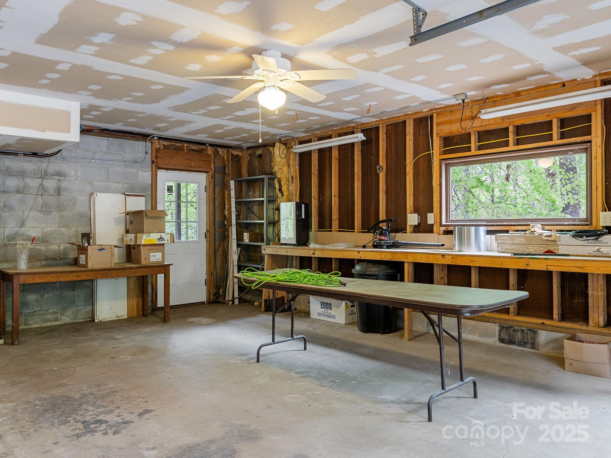 241 Pinefield Drive Property Photo 34