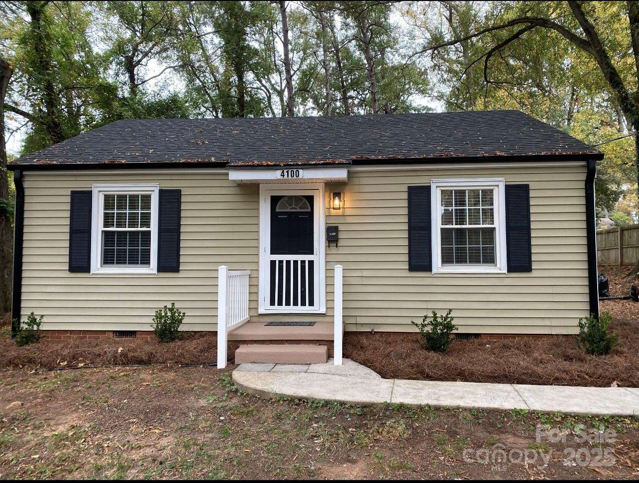 4100 Howie Circle Property Photo