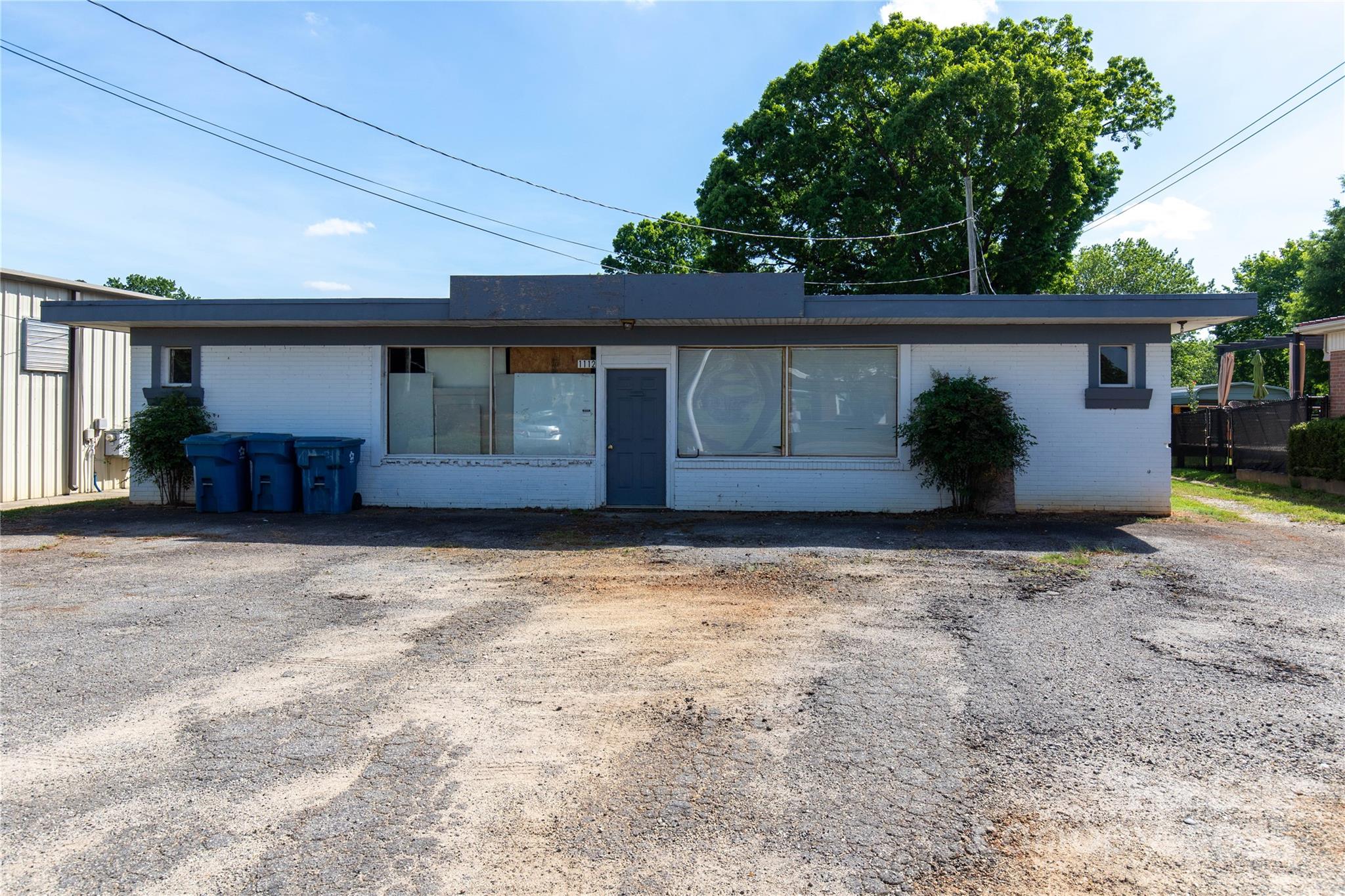 1112 E Main Street Property Photo 2