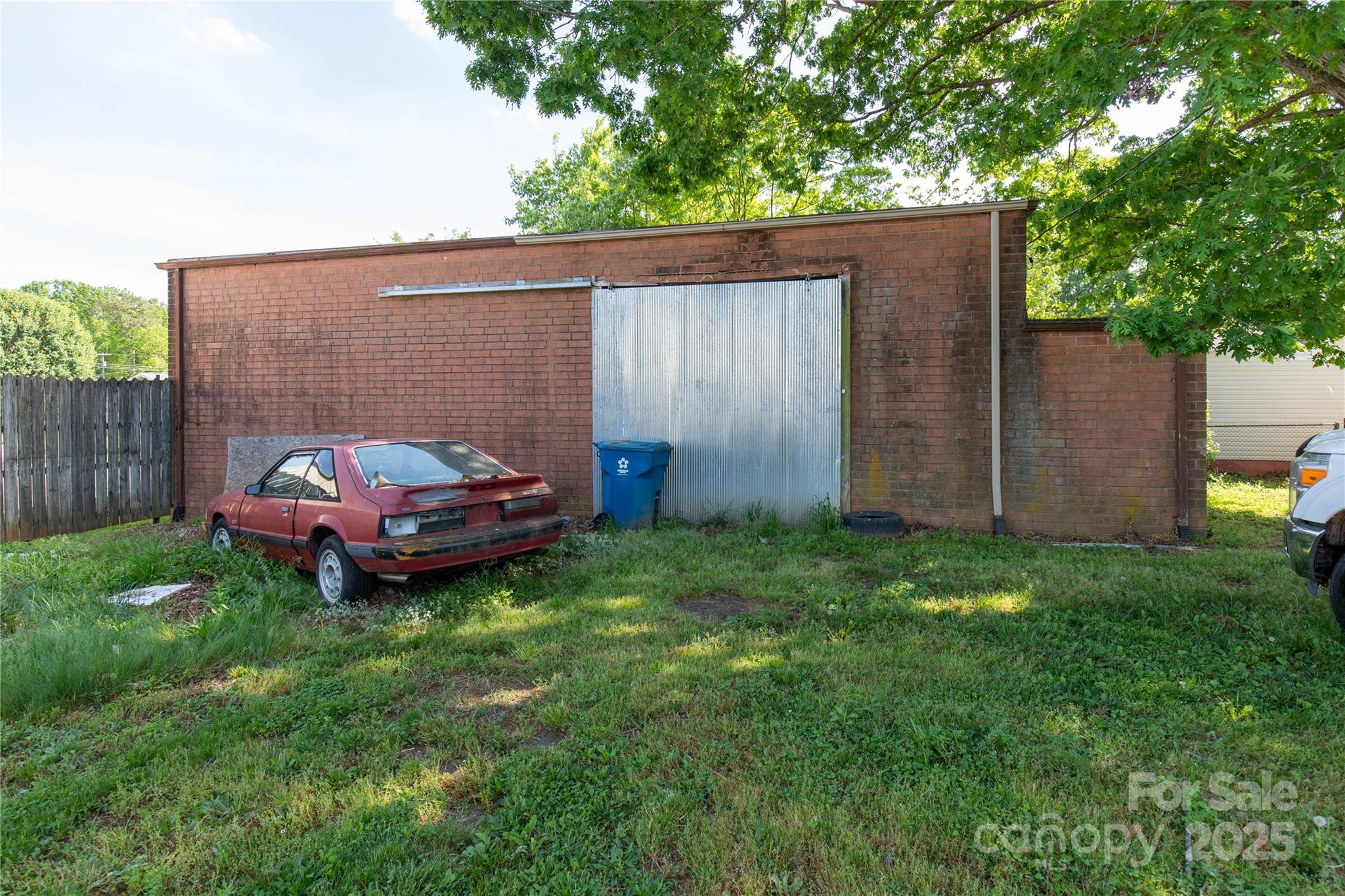 1112 E Main Street Property Photo 13