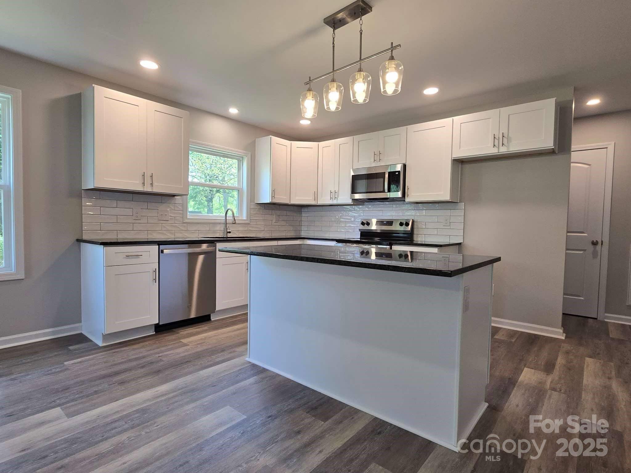 901 3rd Street Property Photo